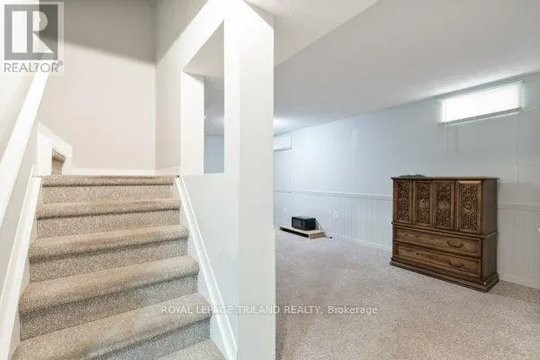 26 REDWOOD LANE
