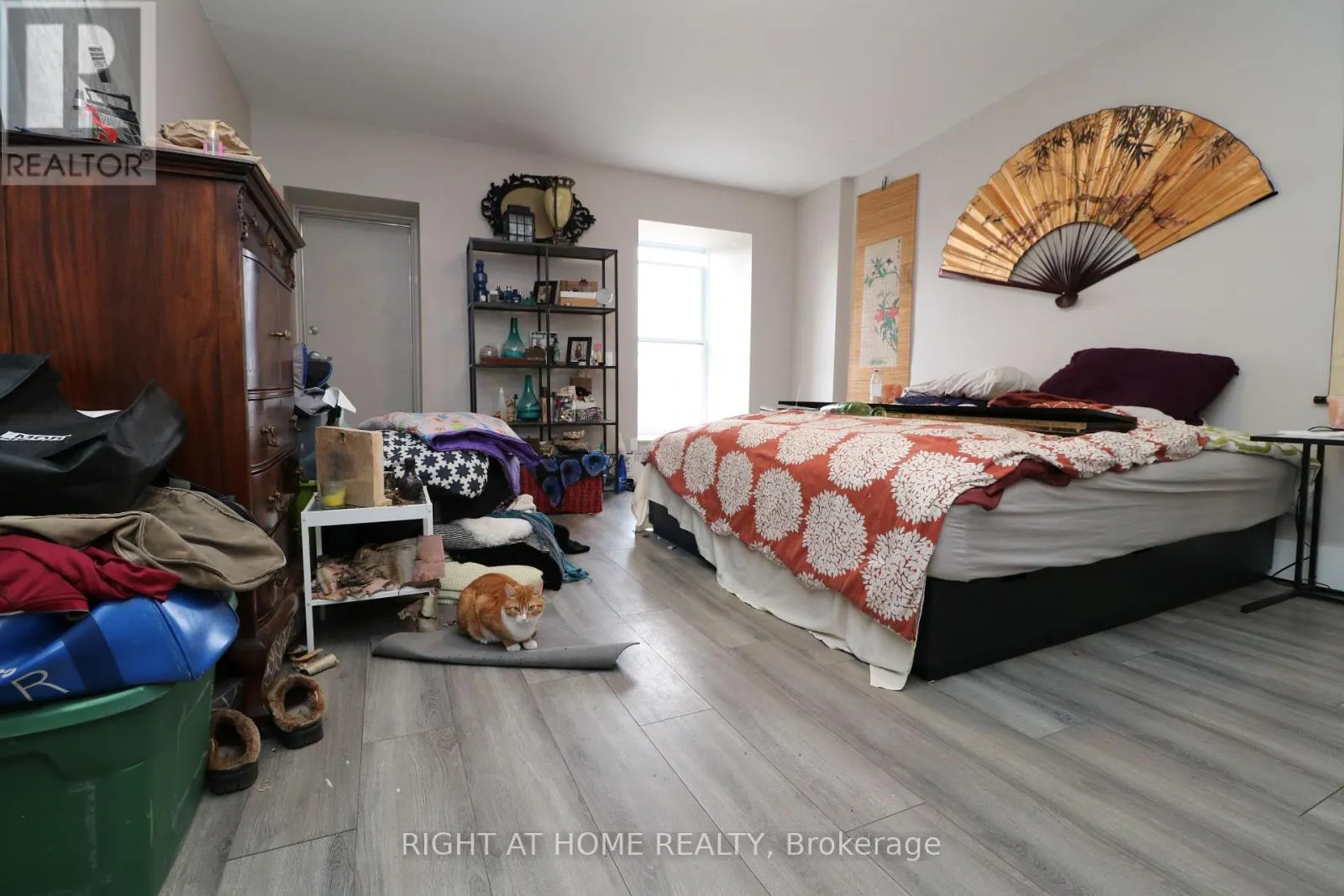 2 - 69 KING STREET W