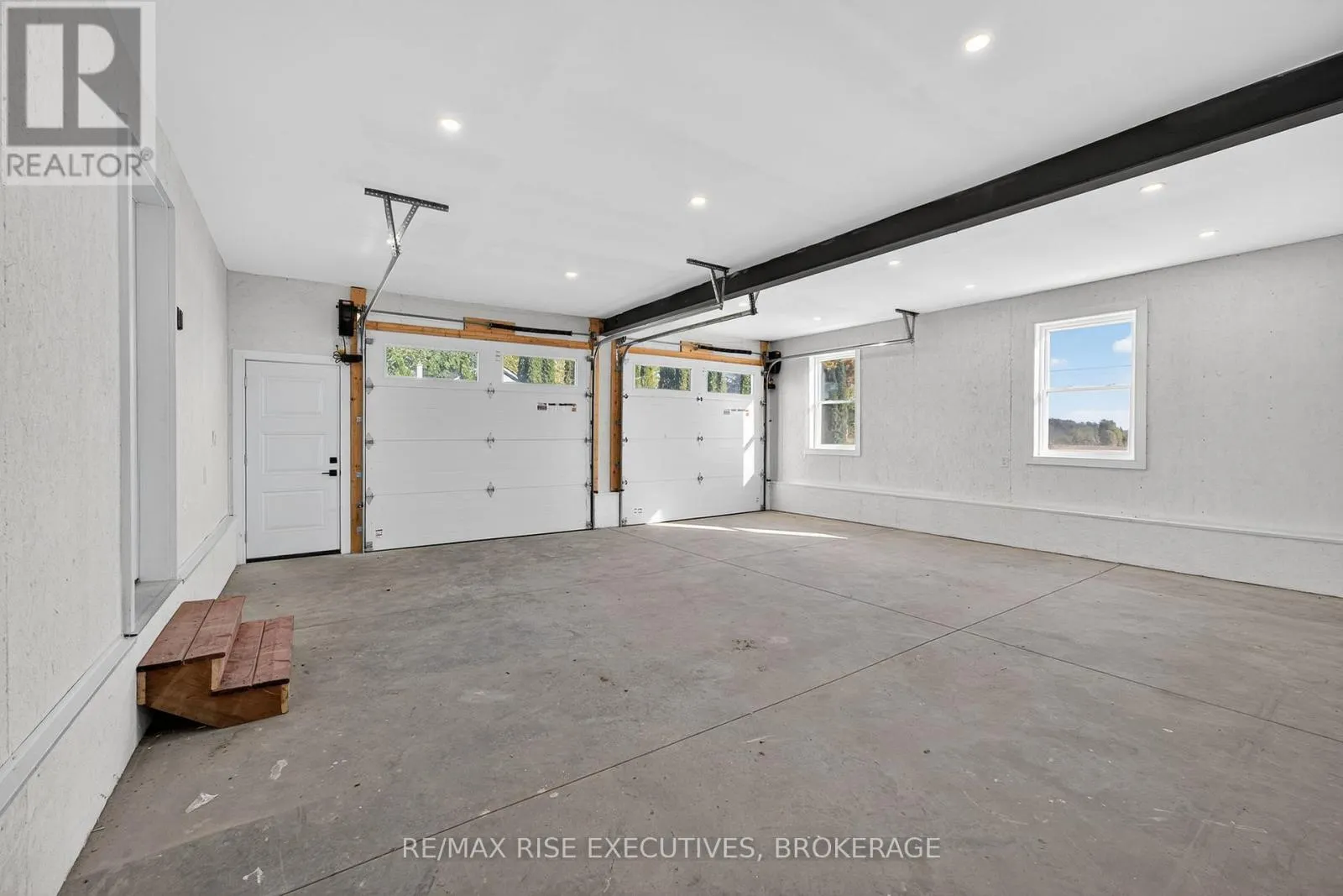 2206 SANDS ROAD