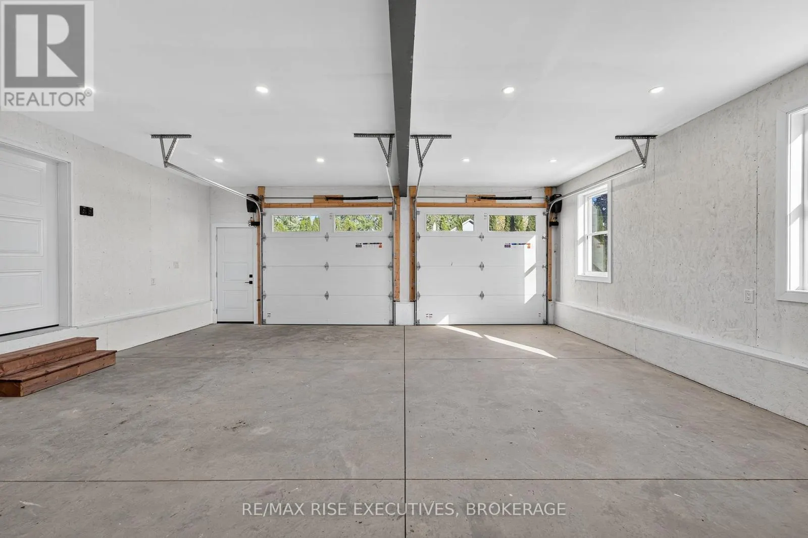 2206 SANDS ROAD