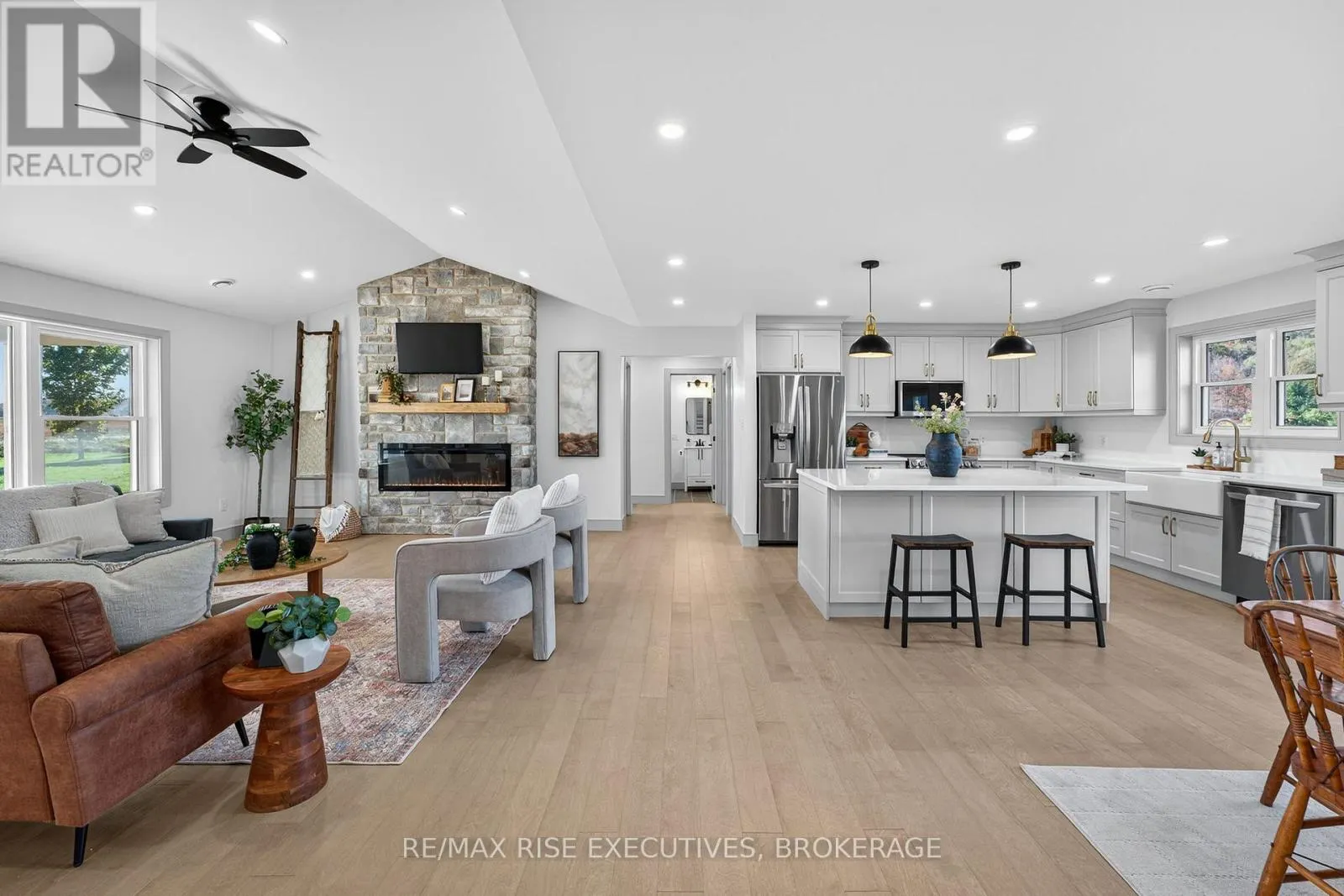 2206 SANDS ROAD