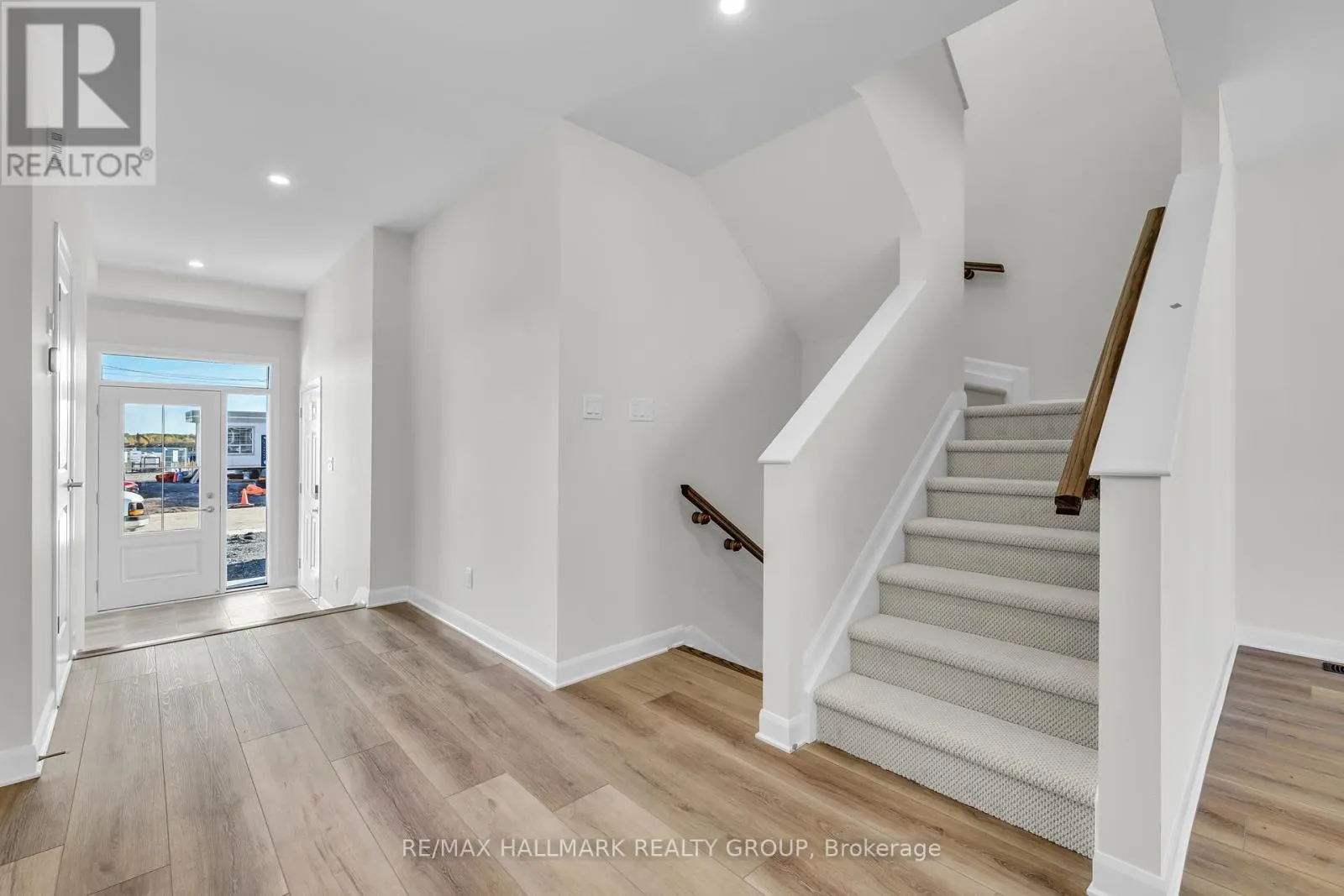 2526 ESPIRIT DRIVE