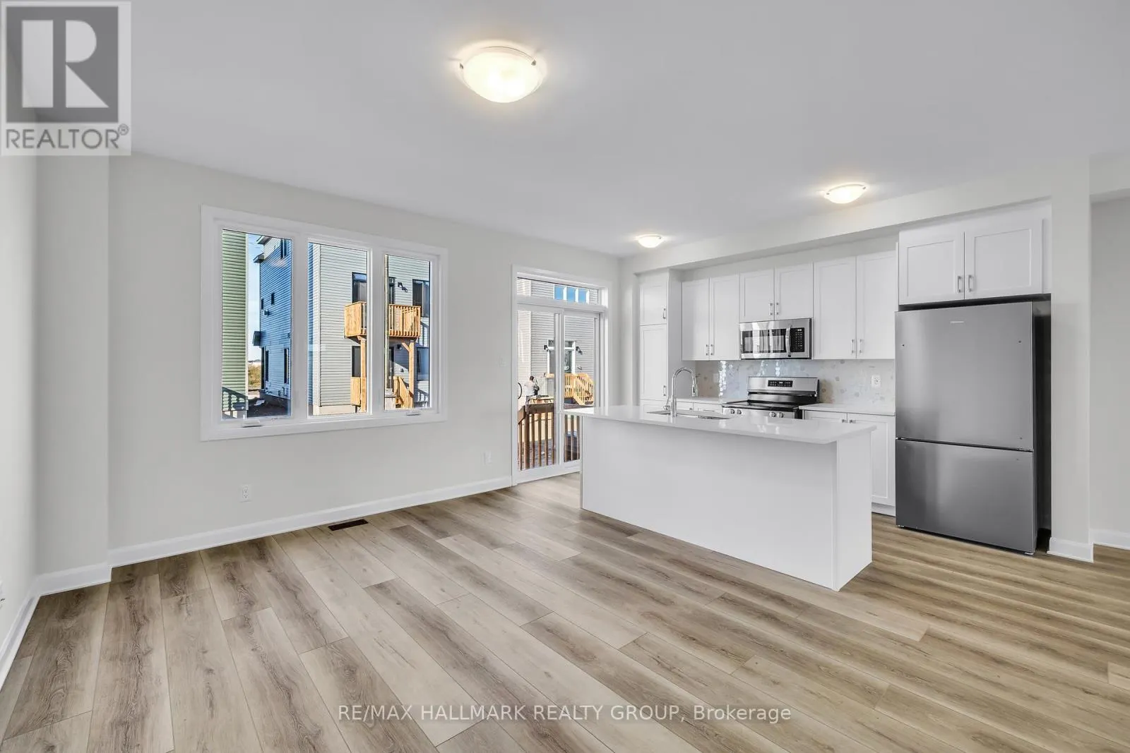 2526 ESPIRIT DRIVE