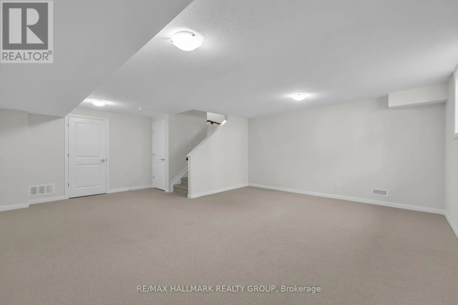 2526 ESPIRIT DRIVE