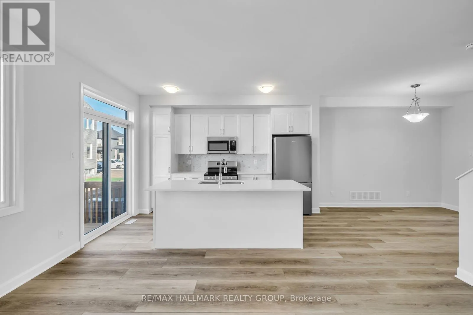 2526 ESPIRIT DRIVE