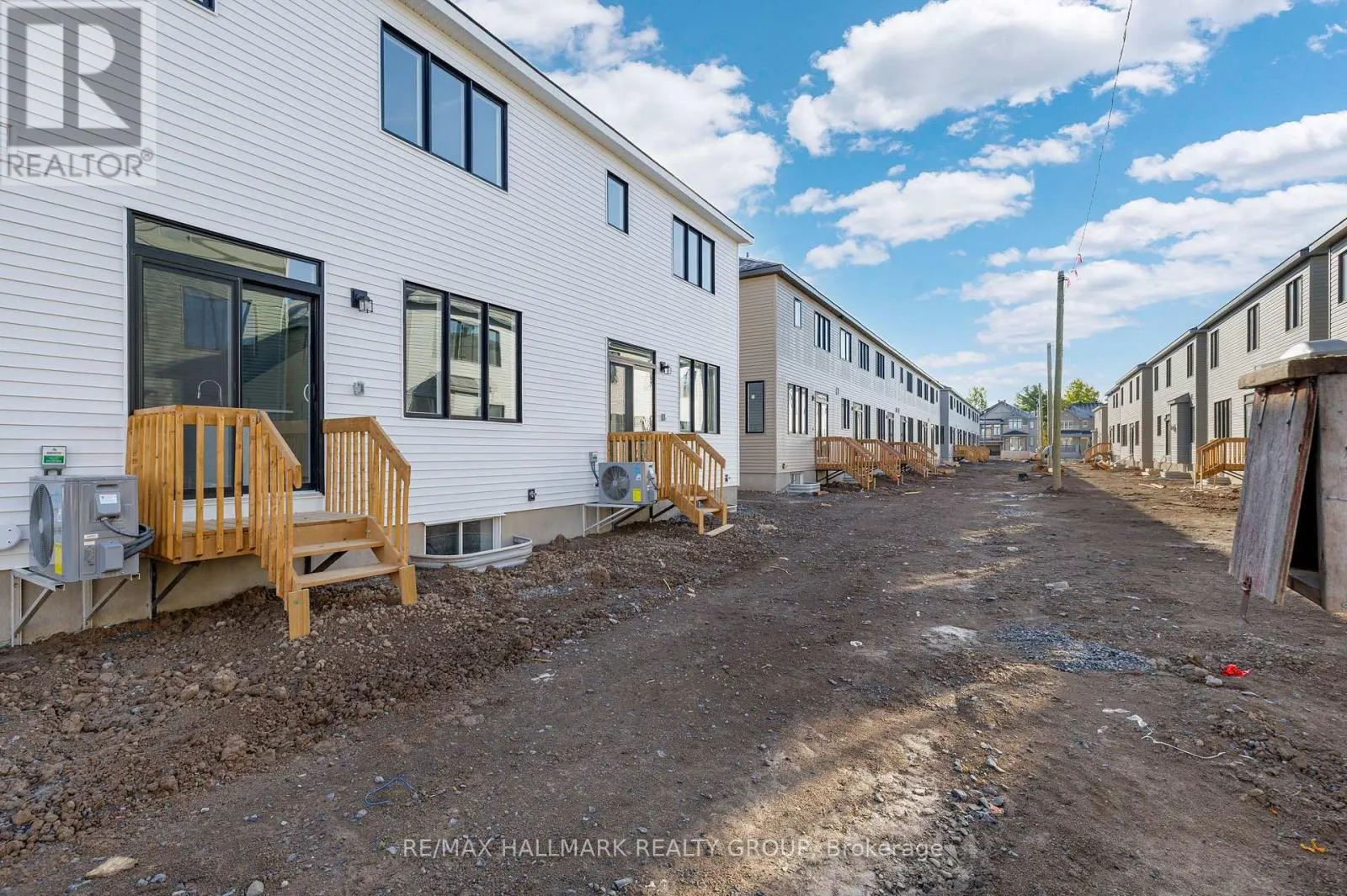 2526 ESPIRIT DRIVE