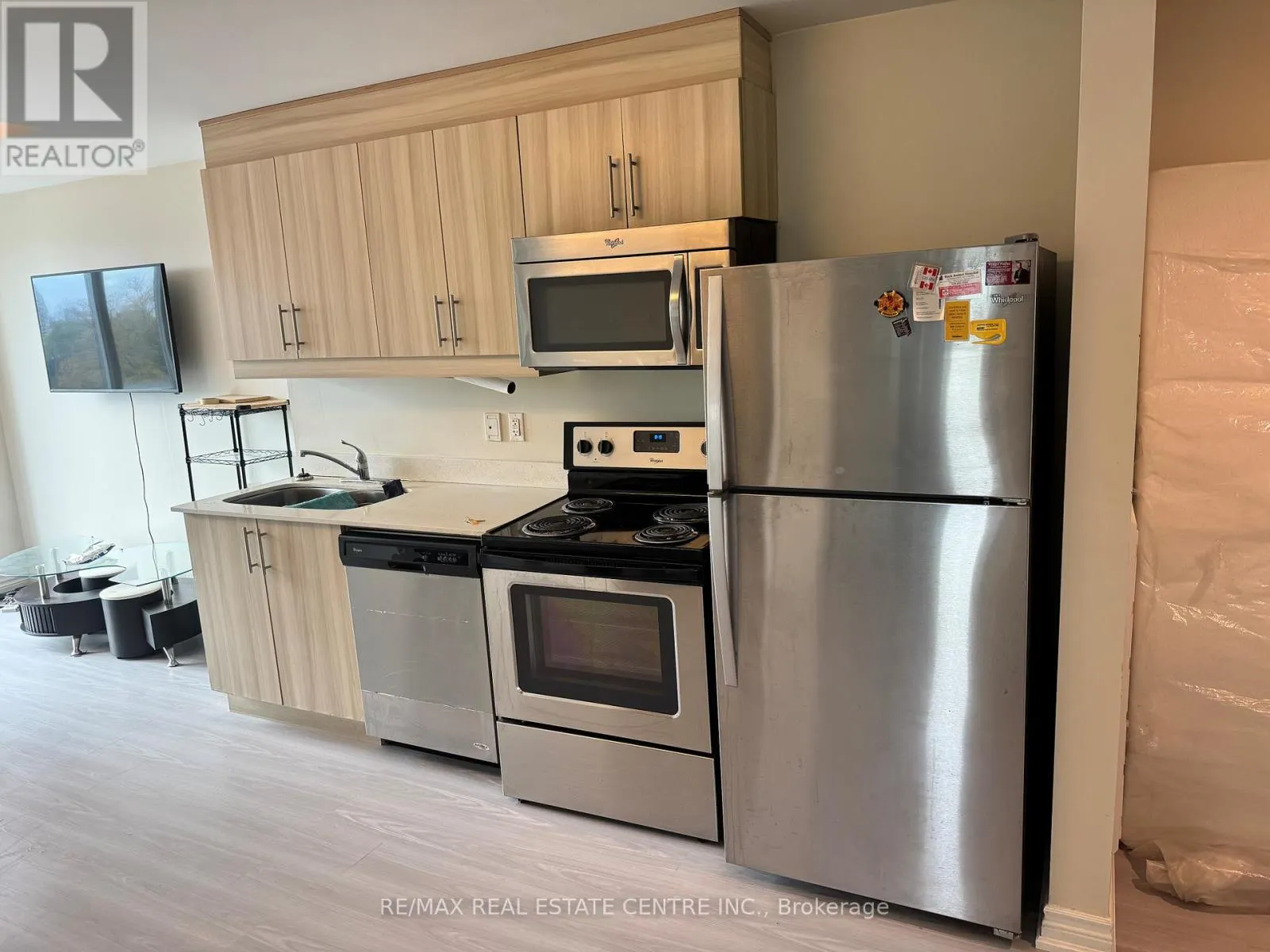 502 - 160 KING STREET N