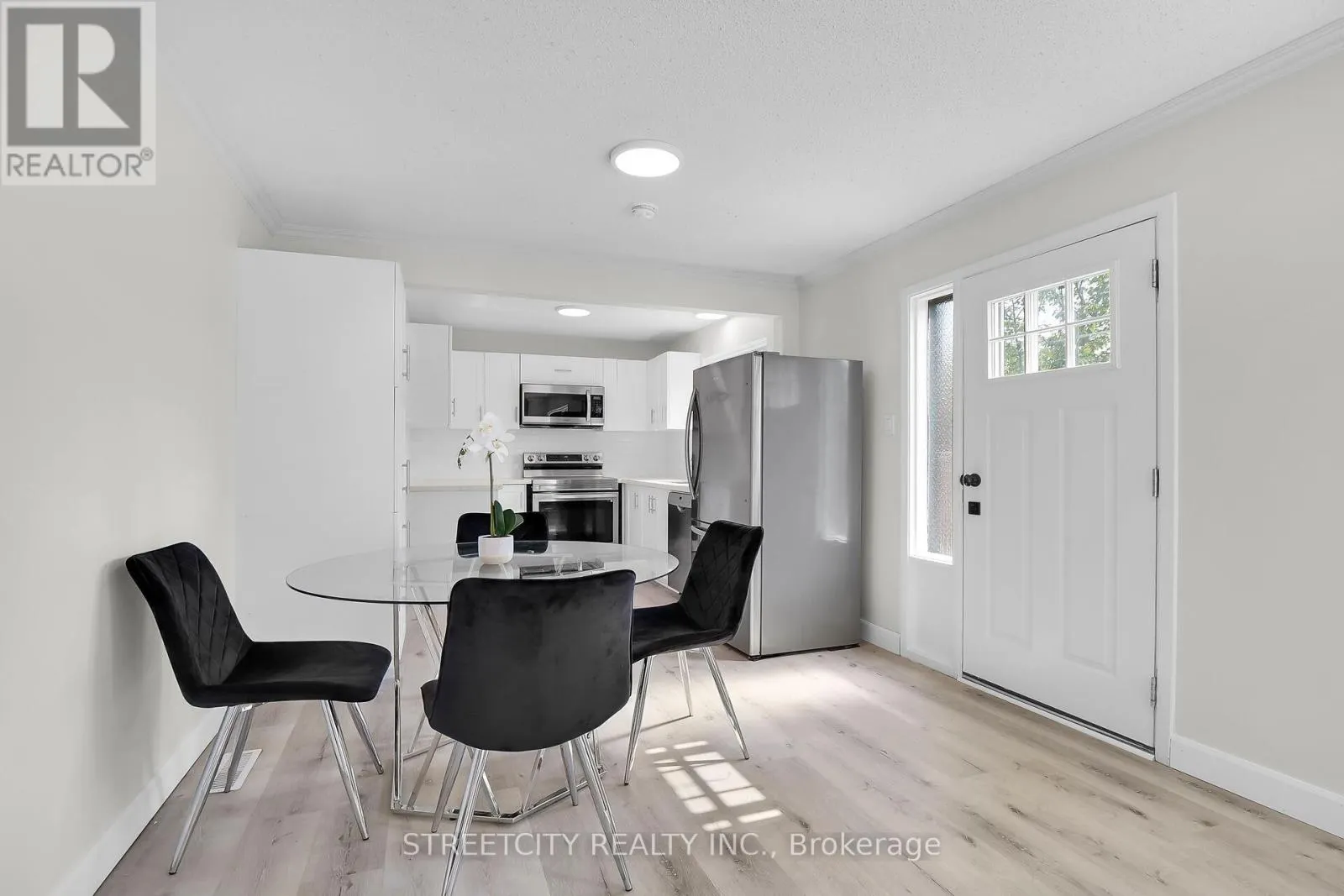 402 HOMESTEAD COURT
