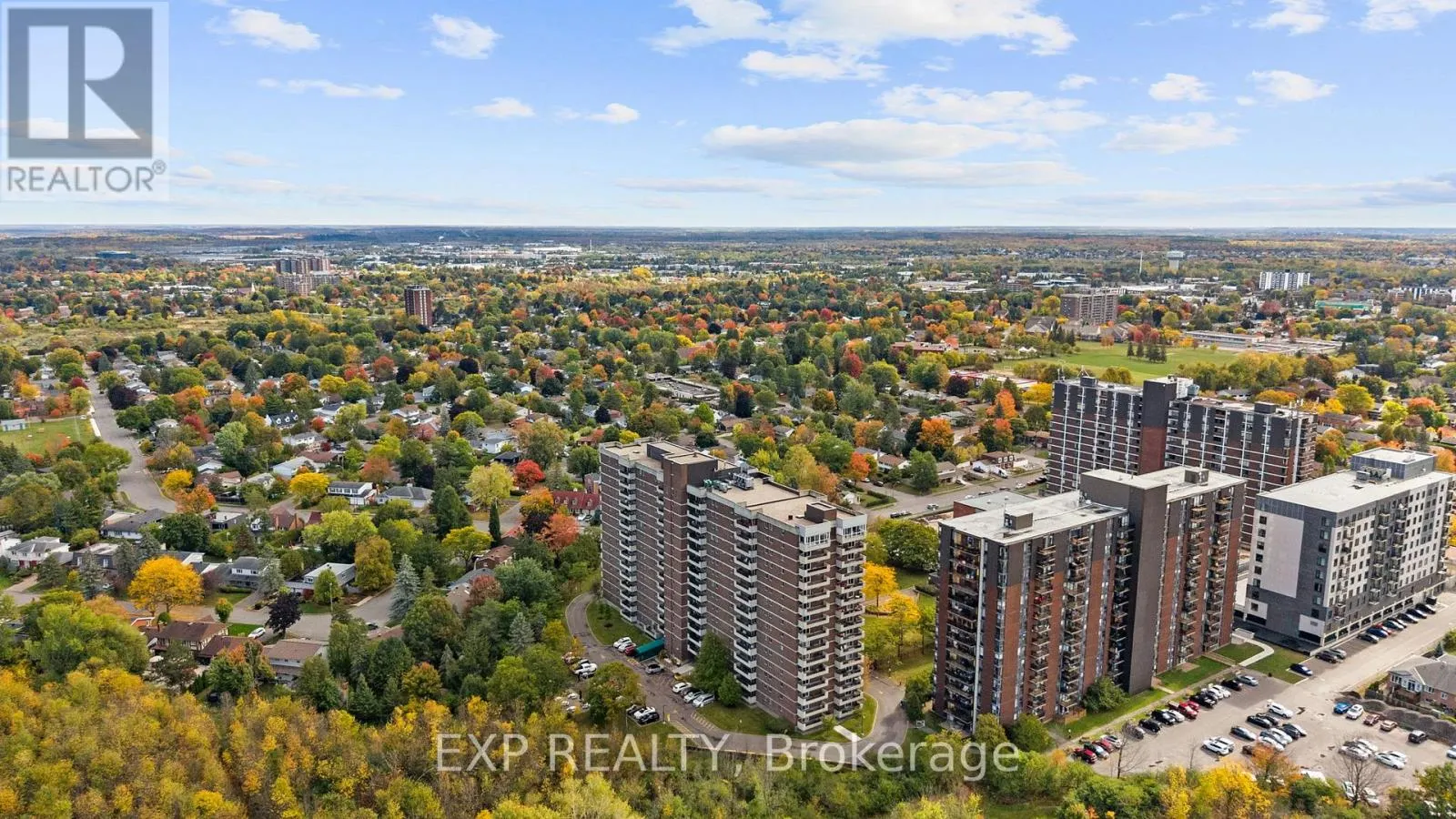 903 - 1705 PLAYFAIR DRIVE