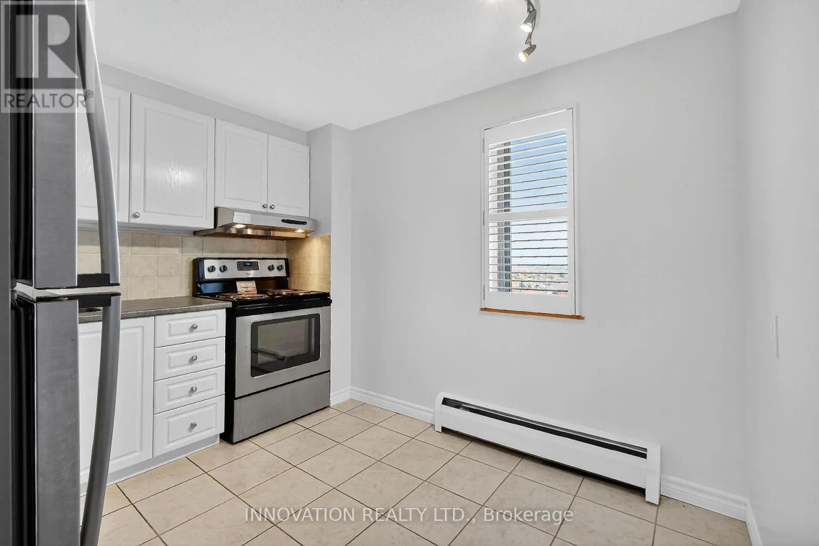1015 - 915 ELMSMERE ROAD