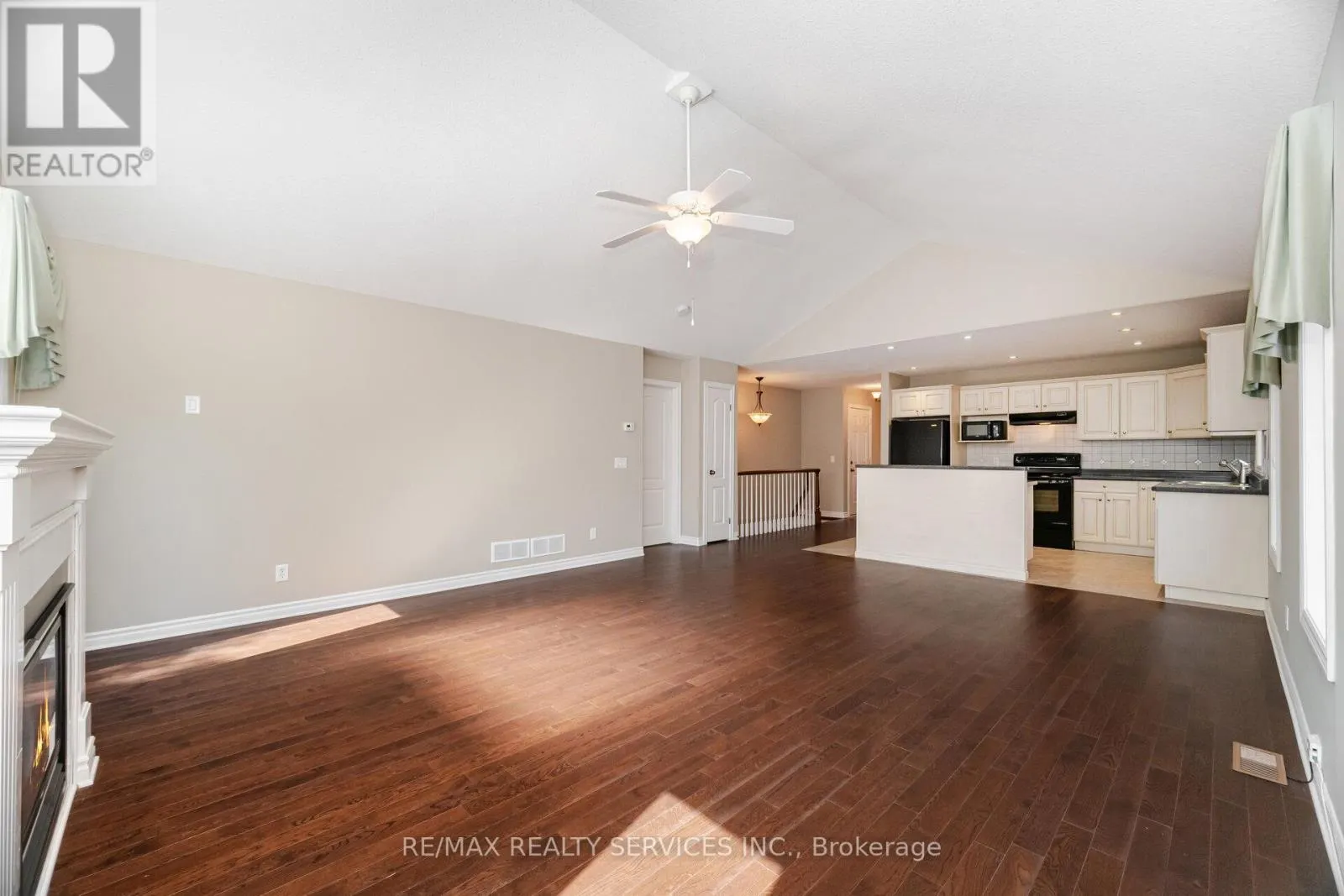43 ROSE GLEN CRESCENT