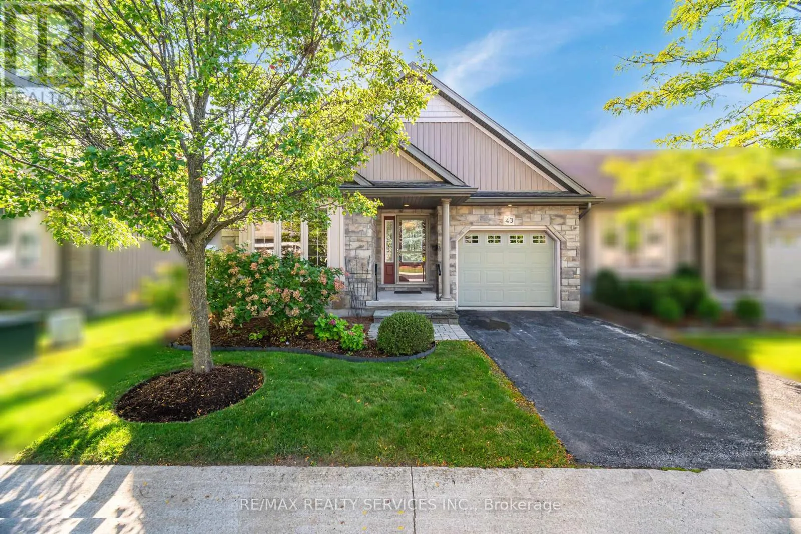 43 ROSE GLEN CRESCENT