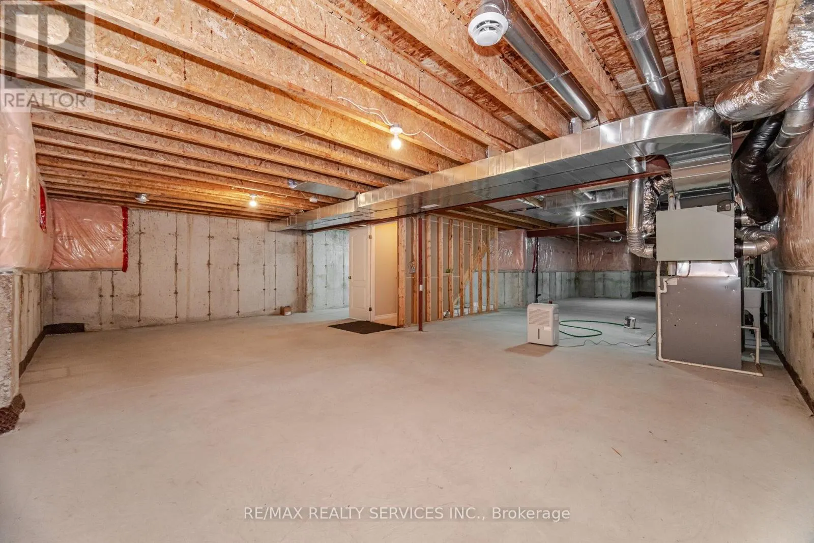 43 ROSE GLEN CRESCENT