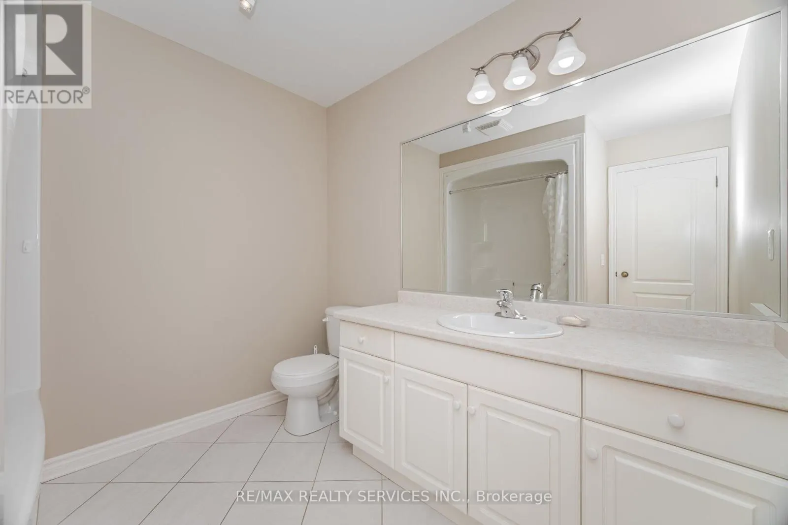 43 ROSE GLEN CRESCENT