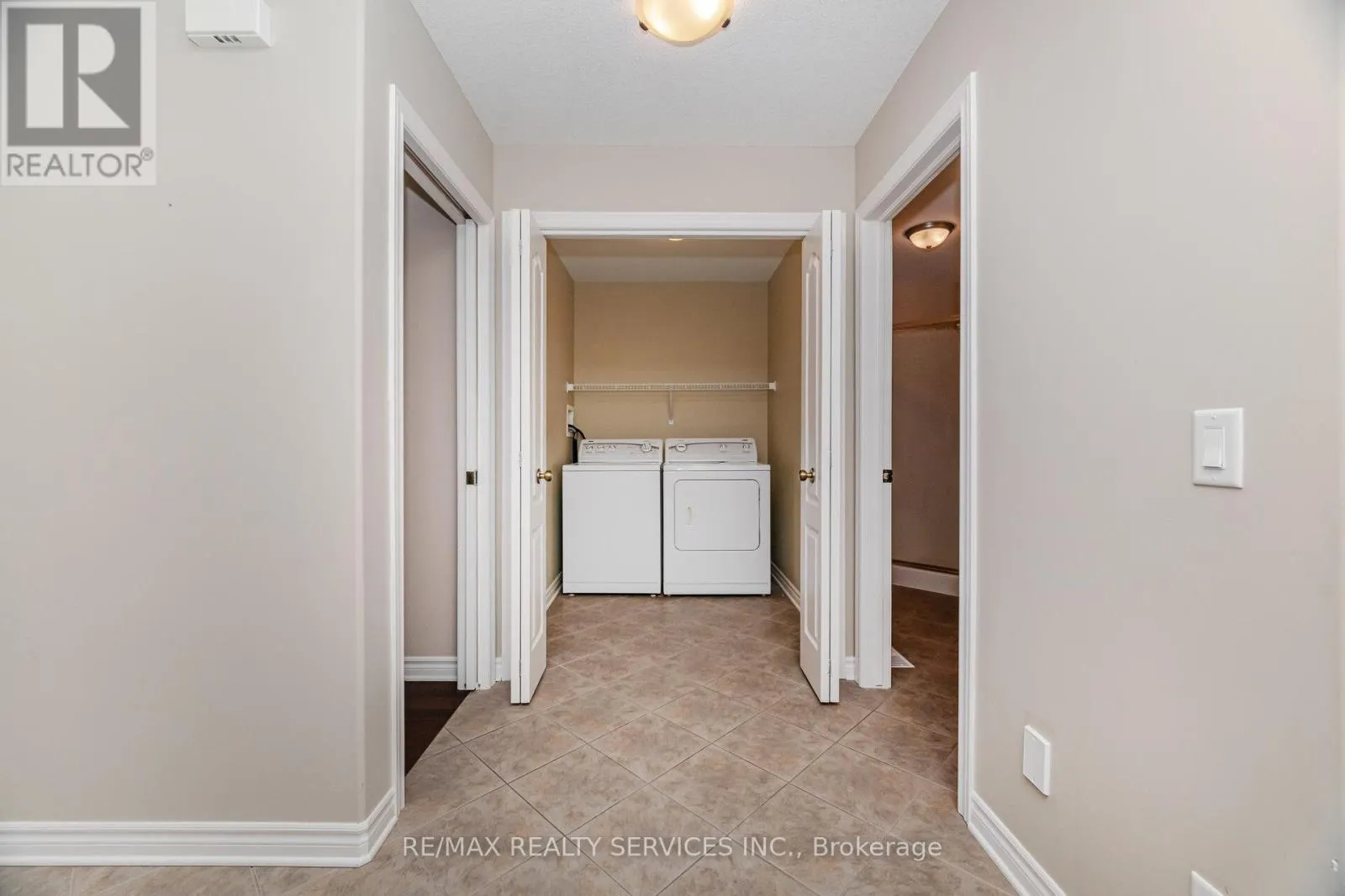 43 ROSE GLEN CRESCENT
