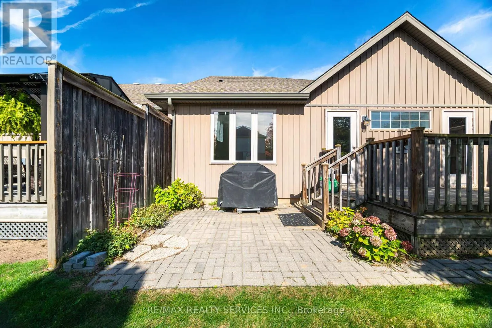 43 ROSE GLEN CRESCENT