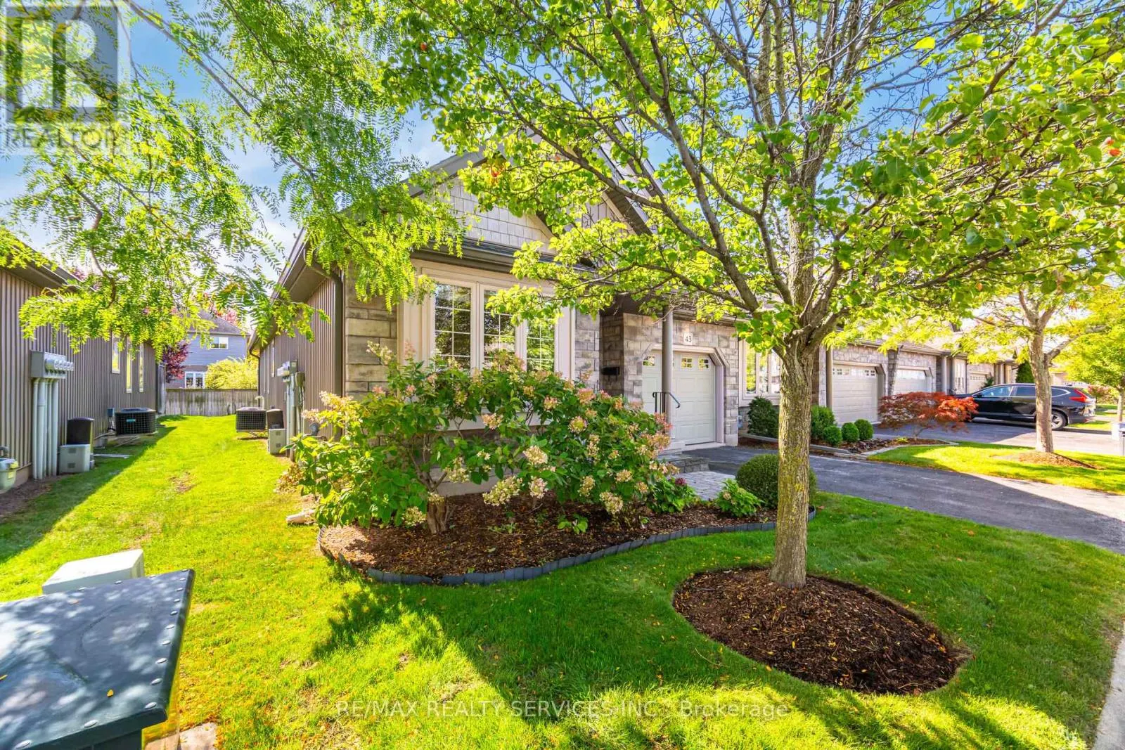 43 ROSE GLEN CRESCENT