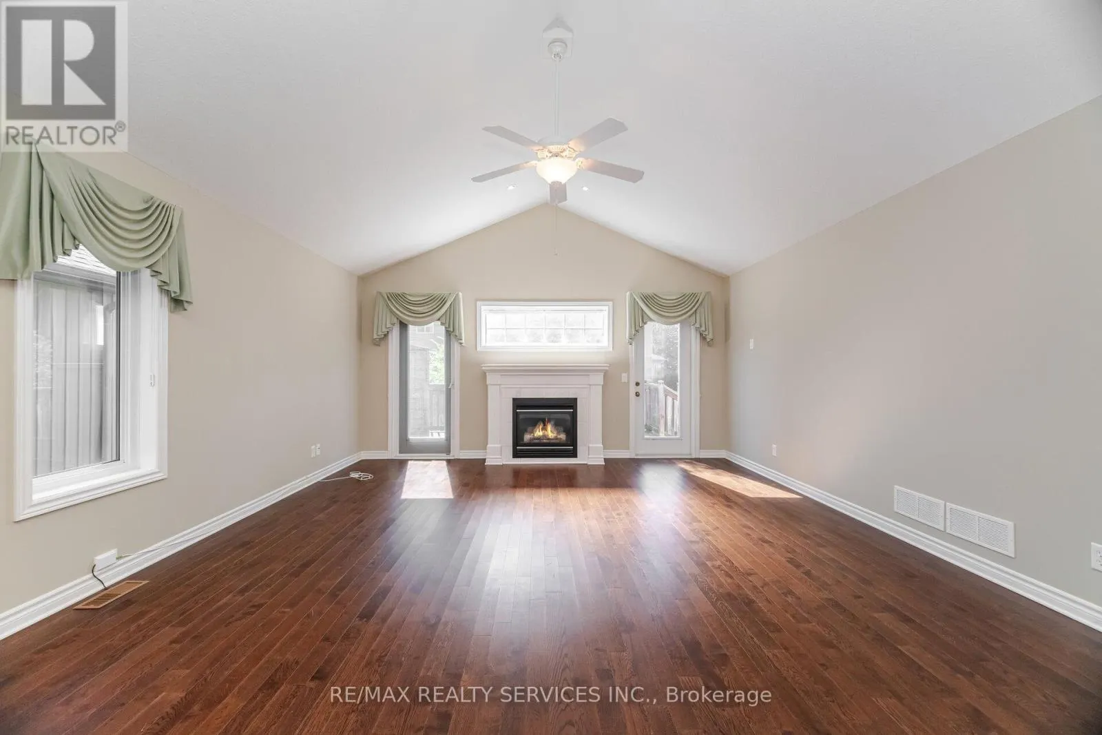 43 ROSE GLEN CRESCENT