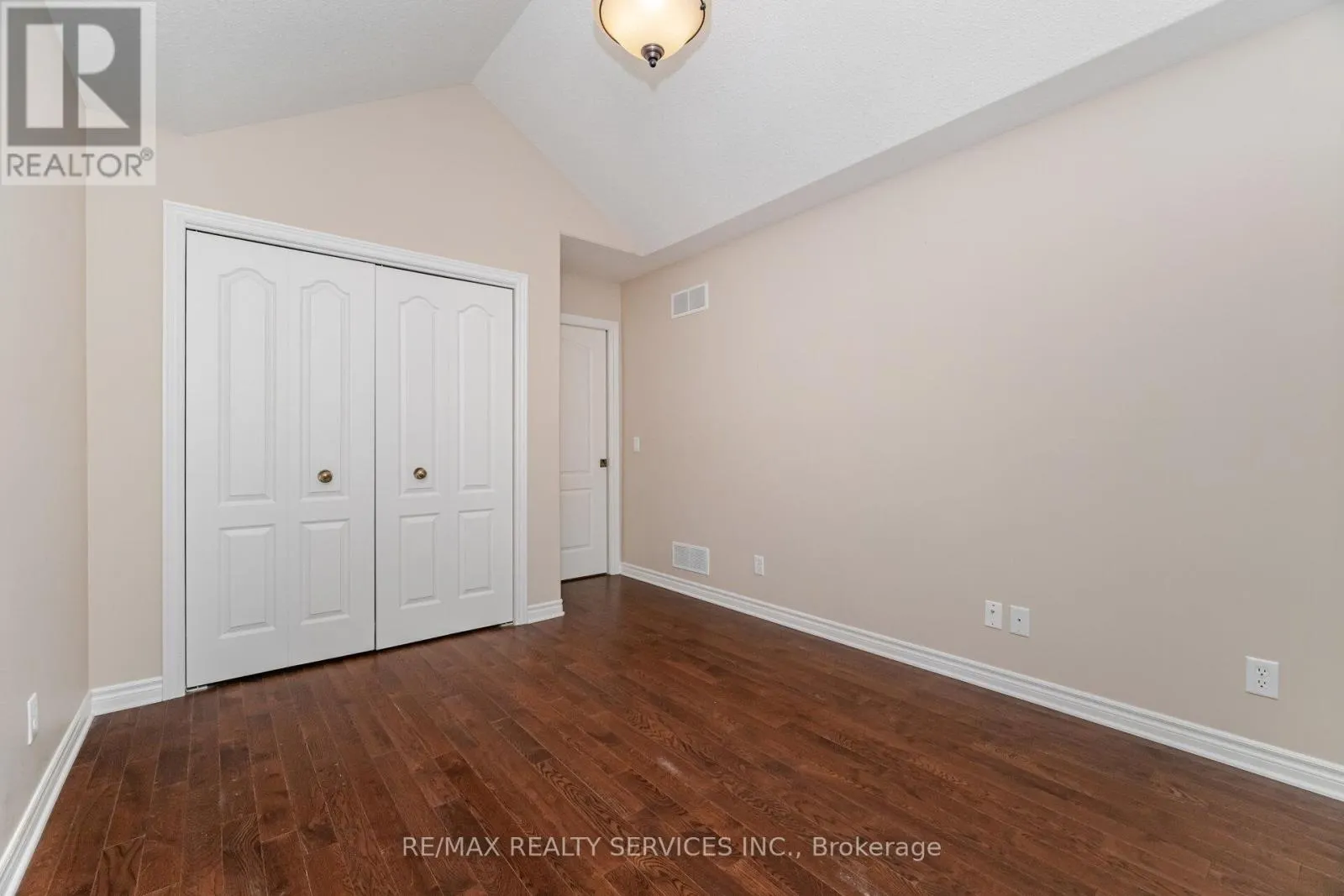 43 ROSE GLEN CRESCENT