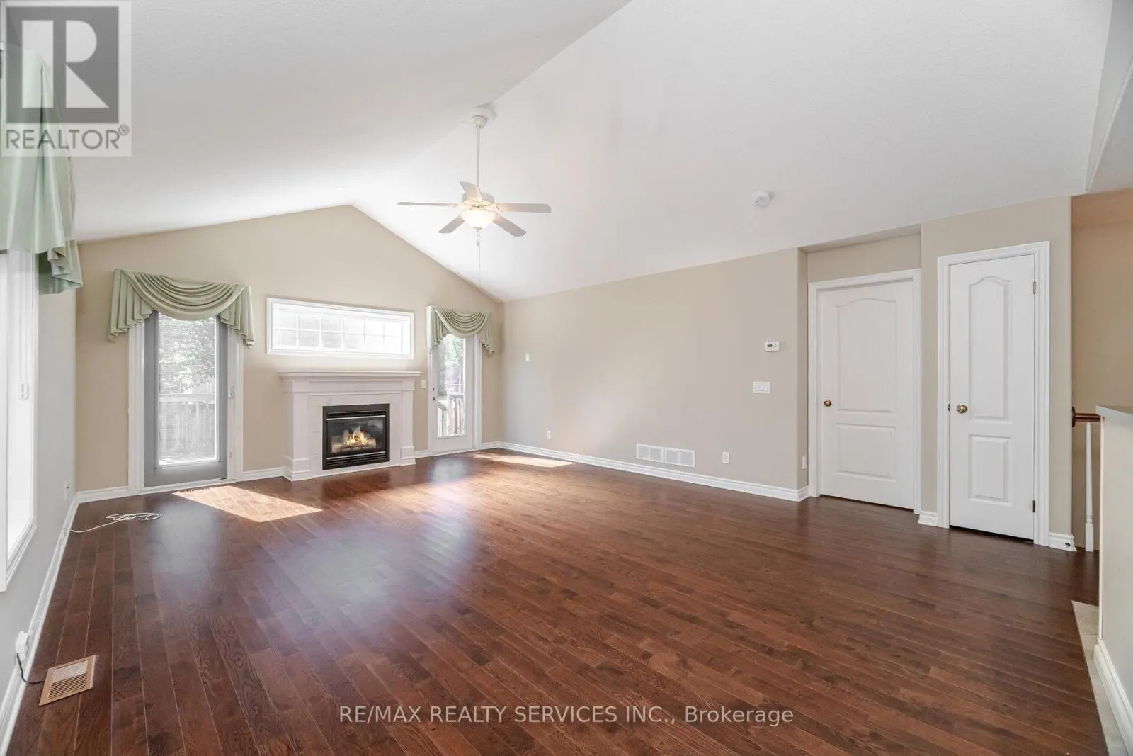 43 ROSE GLEN CRESCENT