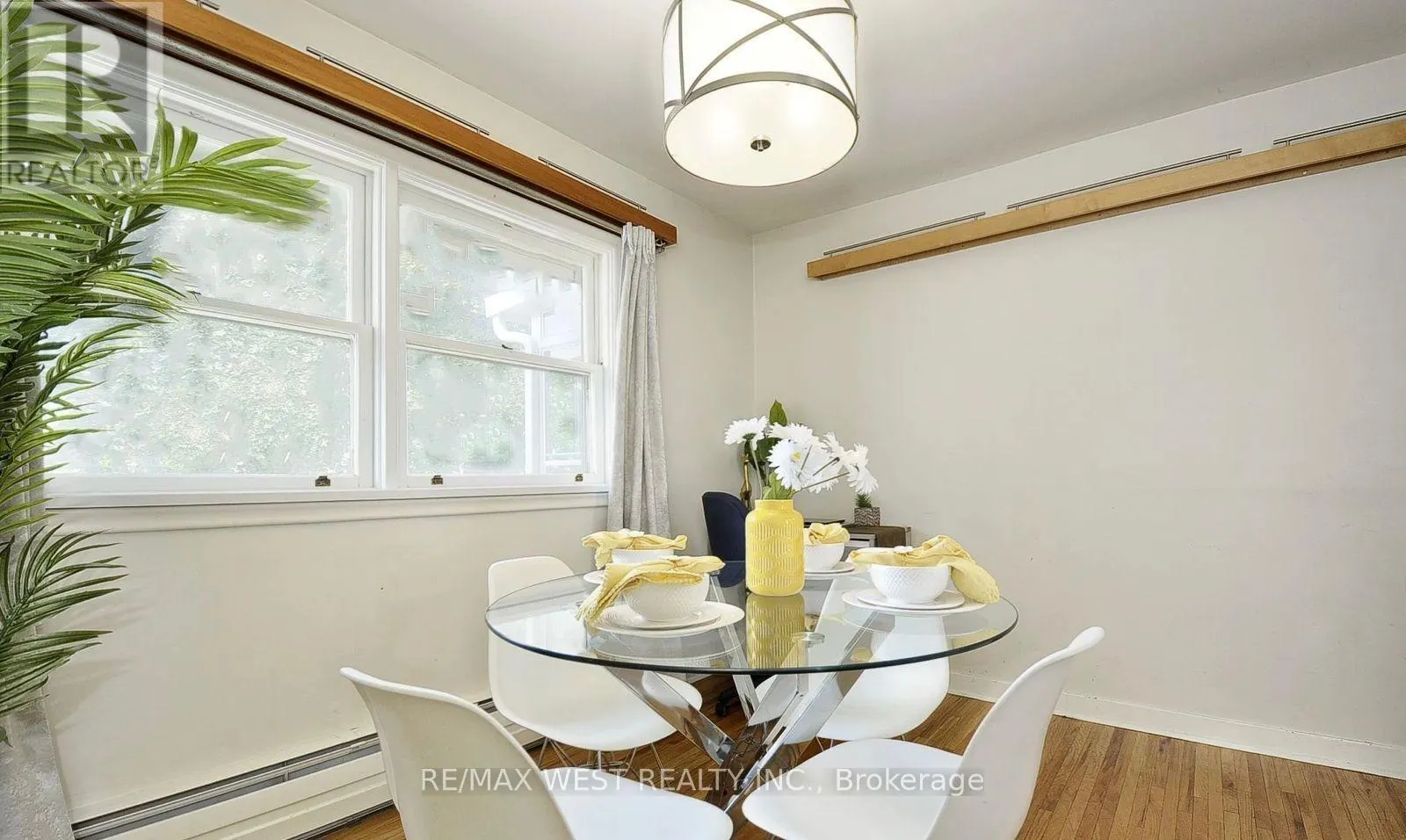 442 HIGHLAND ROAD E