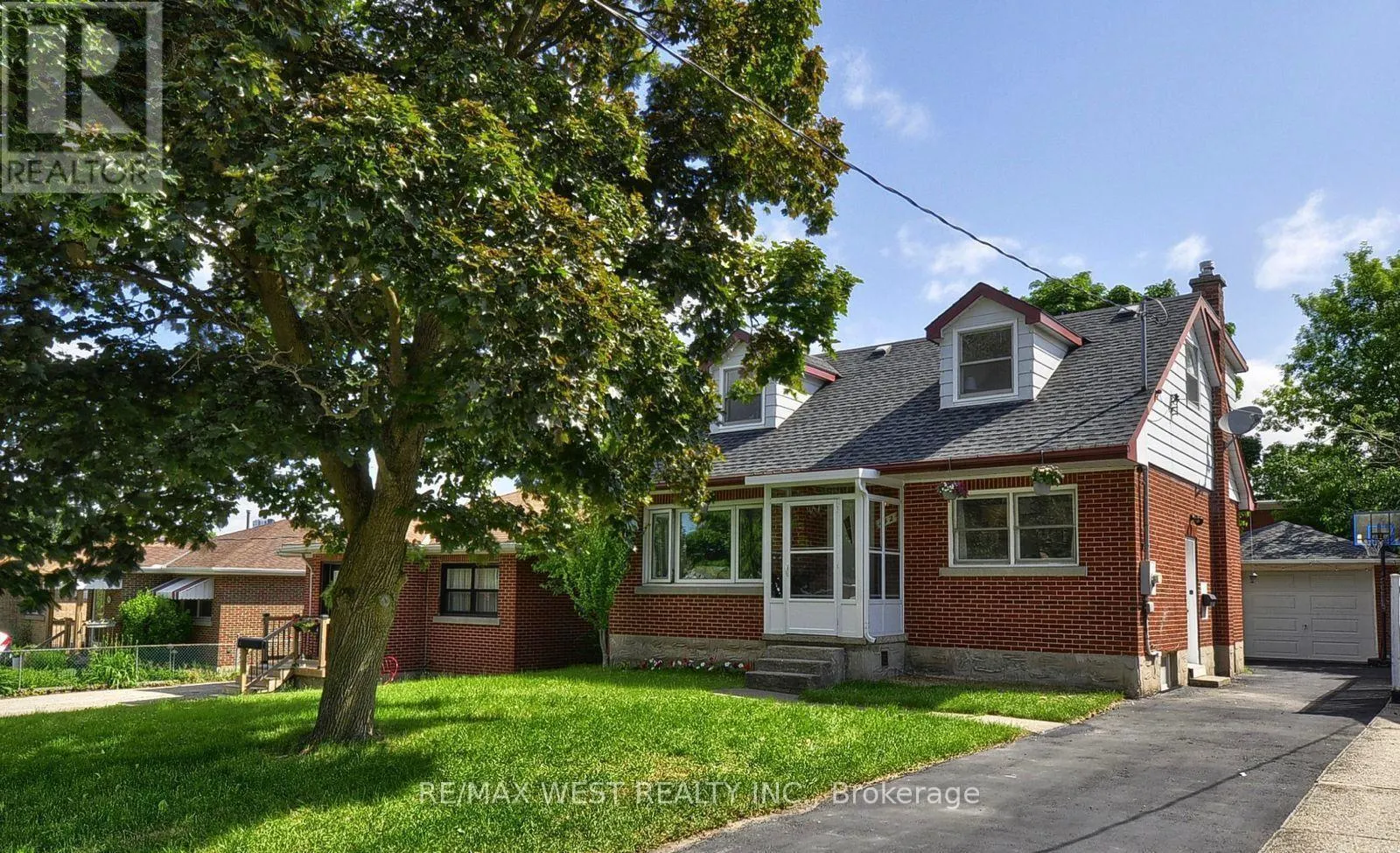 442 HIGHLAND ROAD E