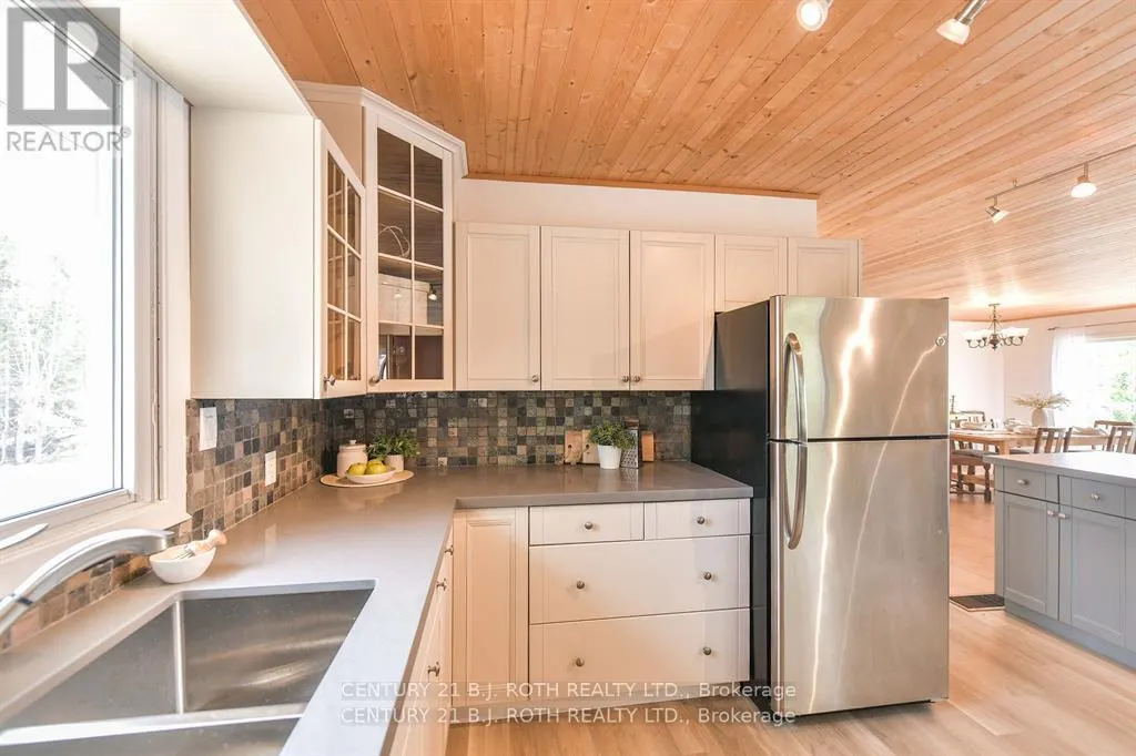 71 CAMPBELL BEACH ROAD
