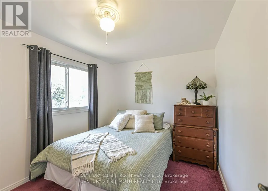71 CAMPBELL BEACH ROAD