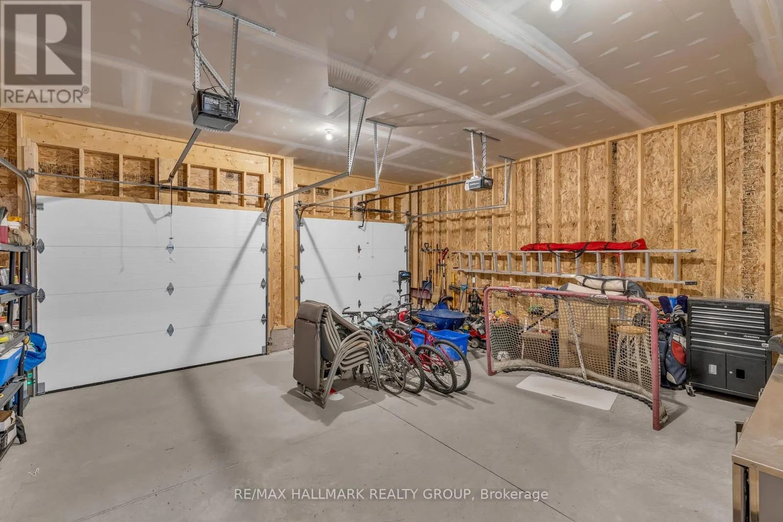 1077 SHEARER DRIVE