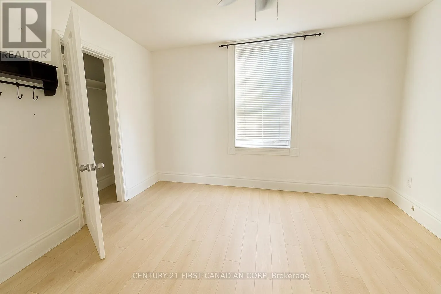 2 - 740 LORNE AVENUE, #2