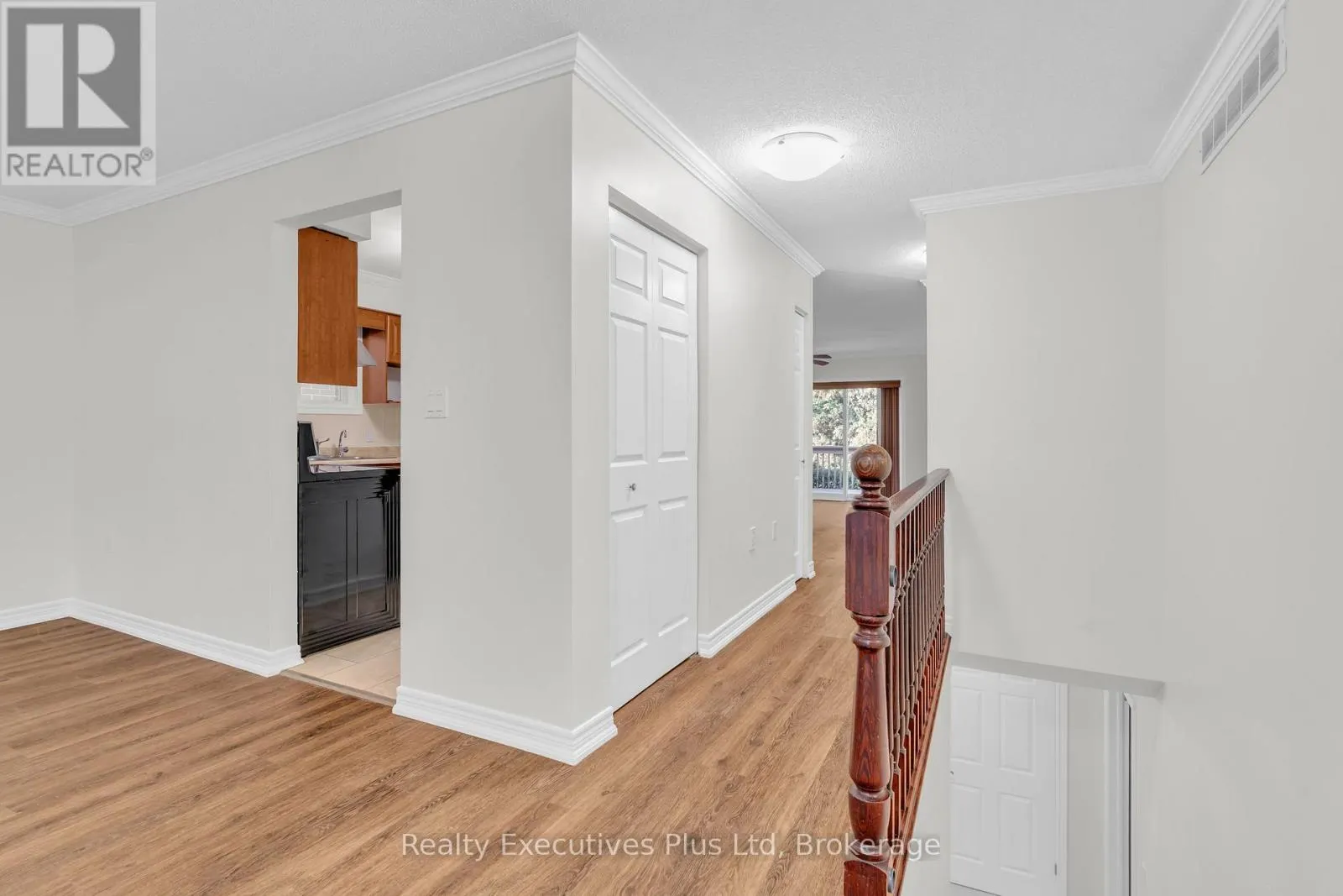 18 SPRUCEHAVEN COURT