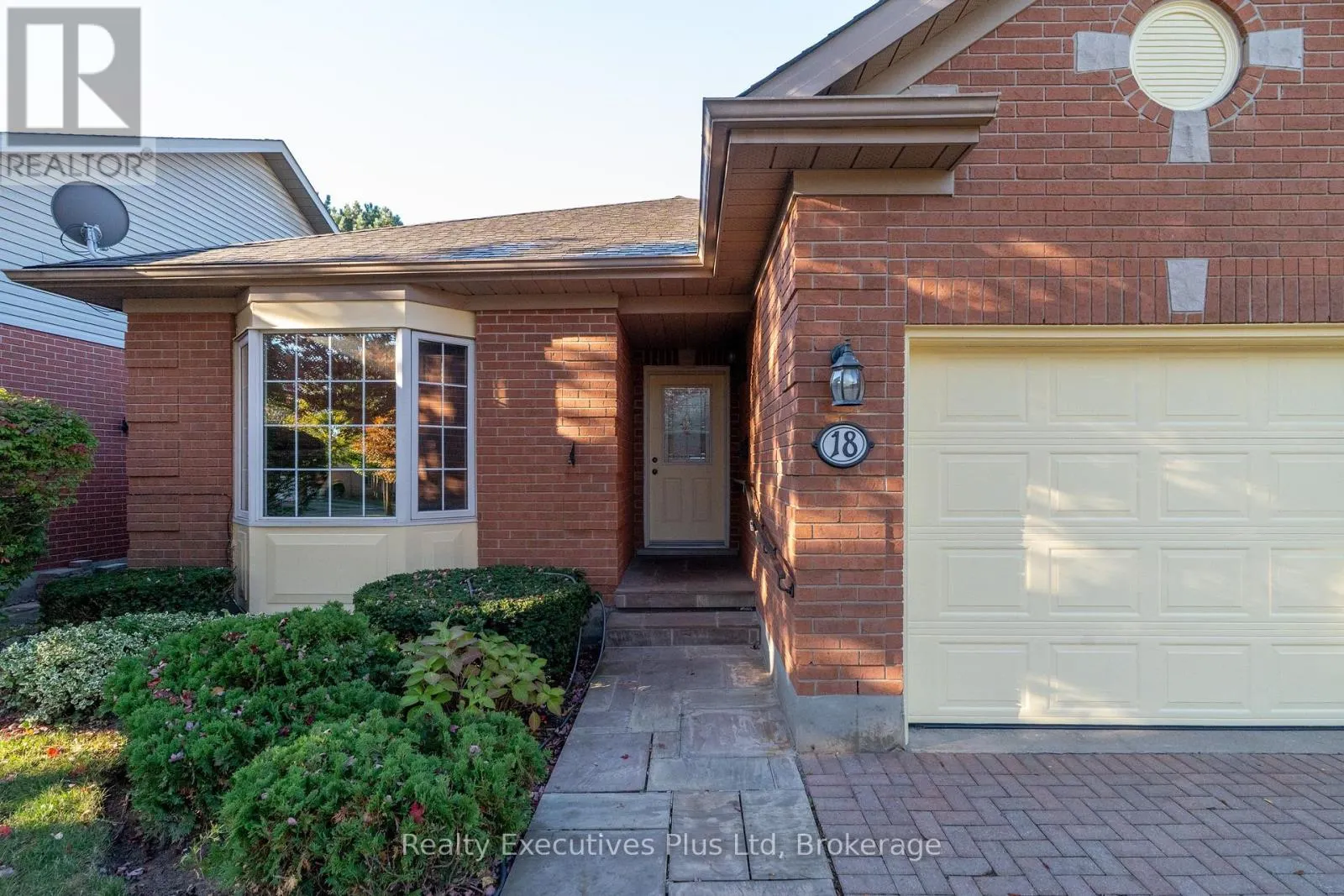 18 SPRUCEHAVEN COURT