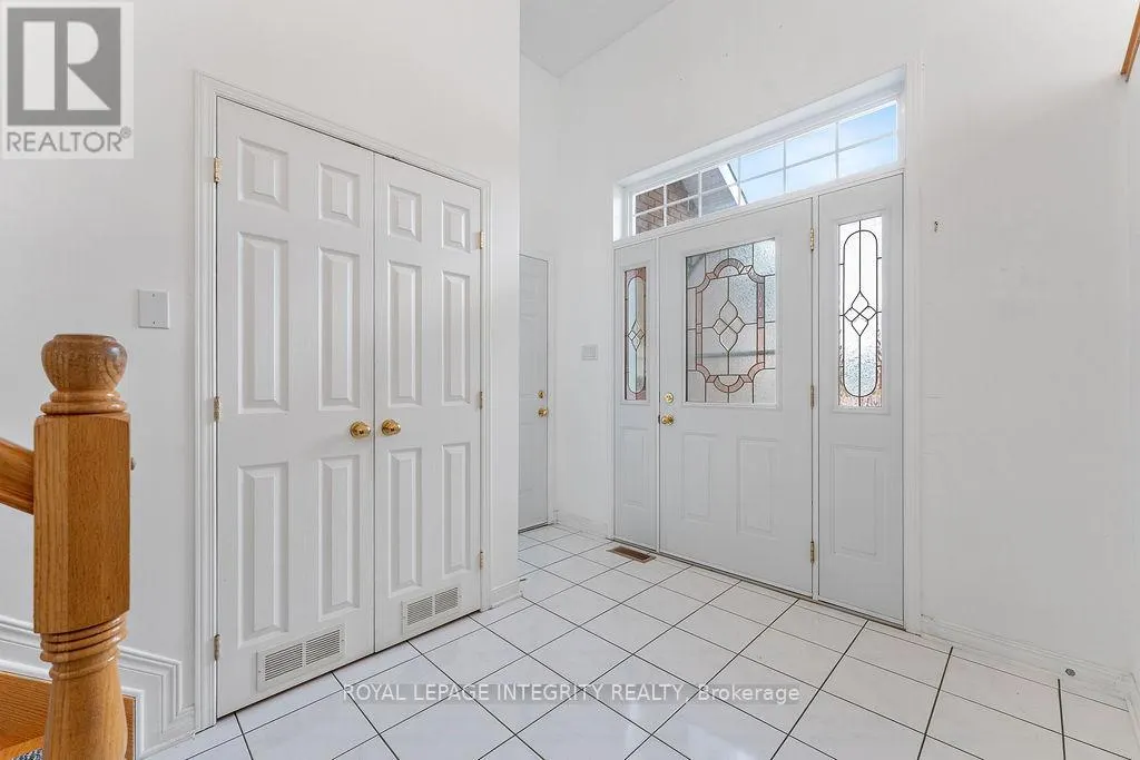 81 LLOYDALEX CRESCENT