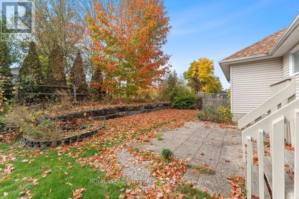 81 LLOYDALEX CRESCENT