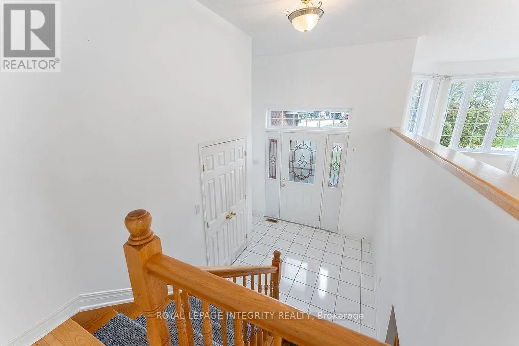 81 LLOYDALEX CRESCENT