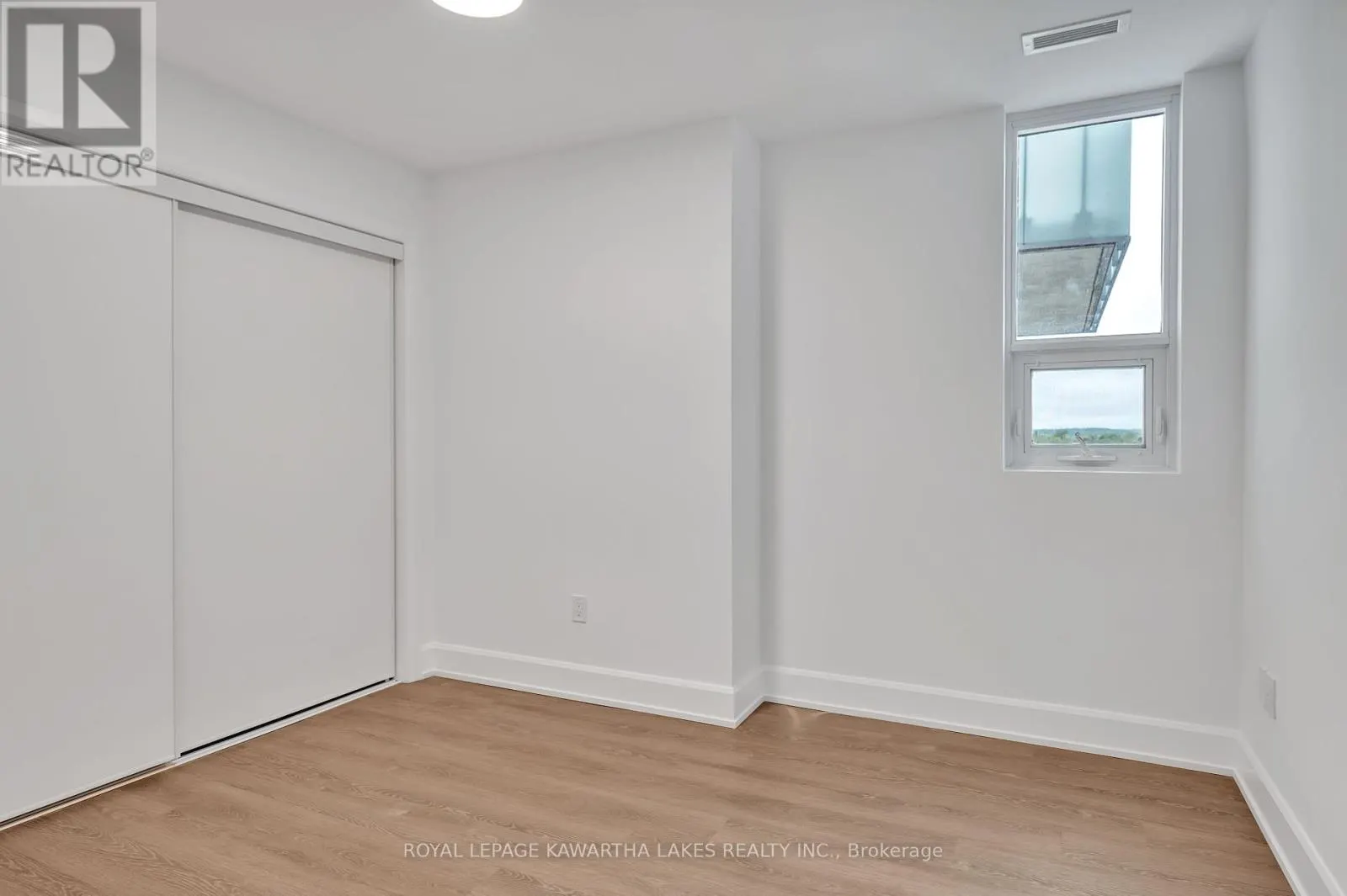 404 - 195 HUNTER STREET E, #404