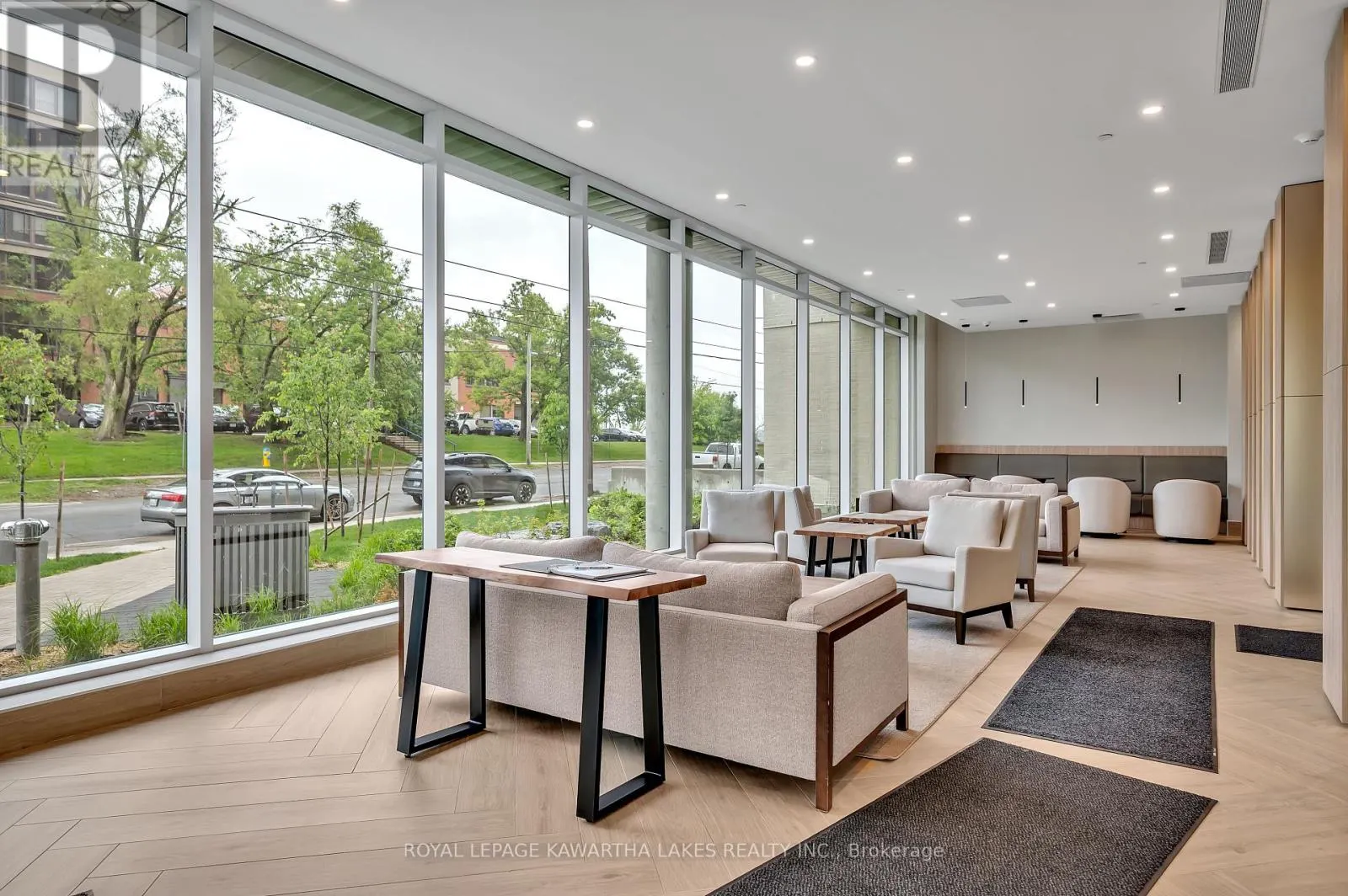 404 - 195 HUNTER STREET E, #404