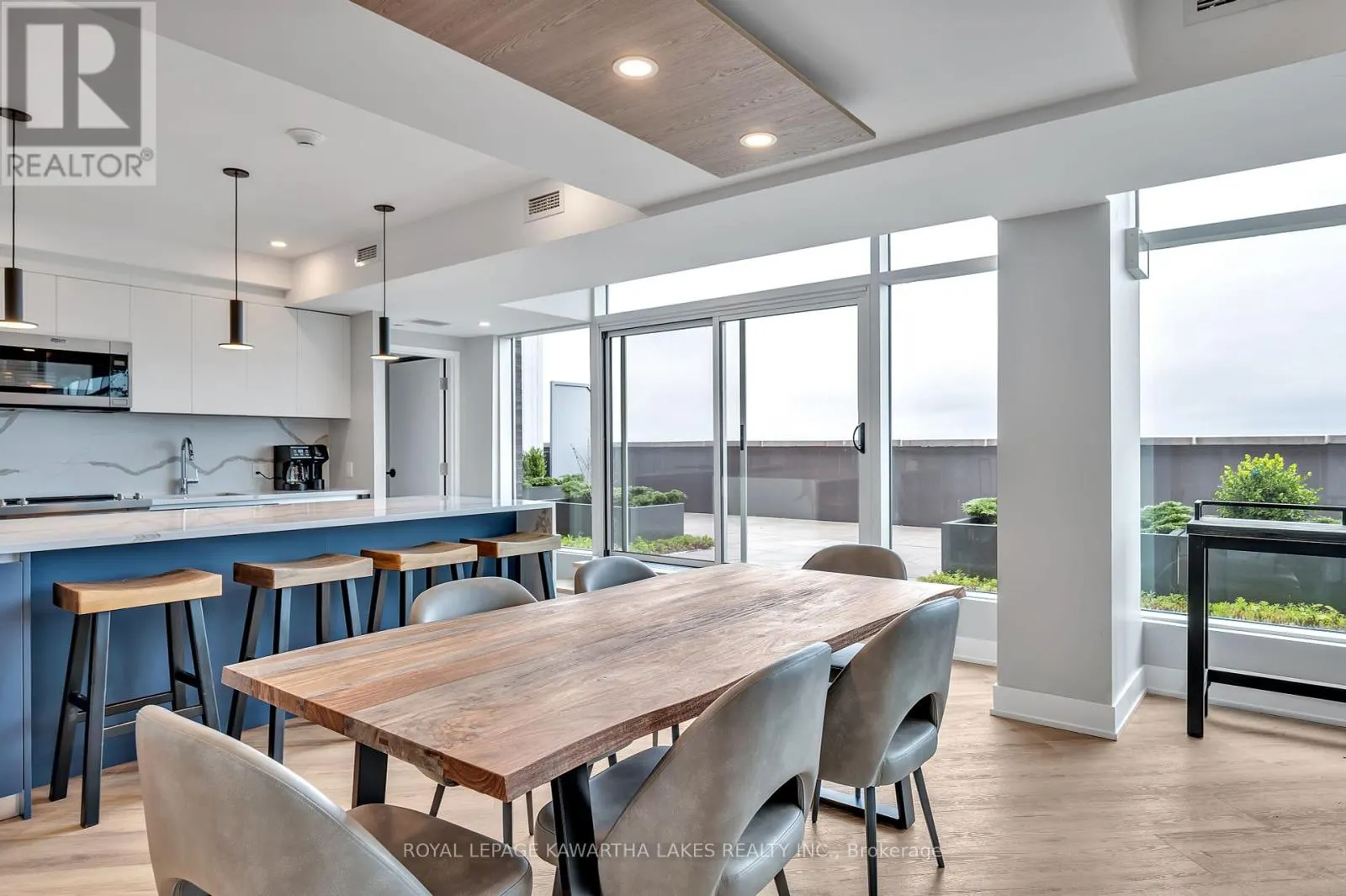 404 - 195 HUNTER STREET E, #404