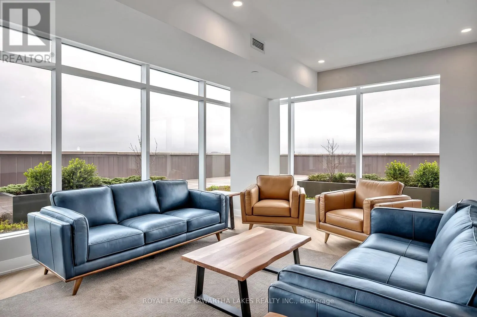 404 - 195 HUNTER STREET E, #404