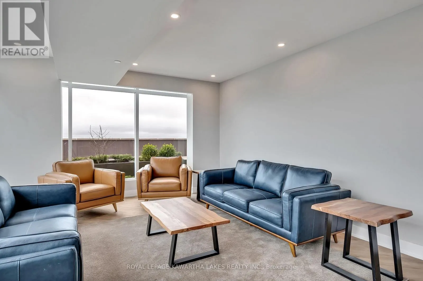 404 - 195 HUNTER STREET E, #404