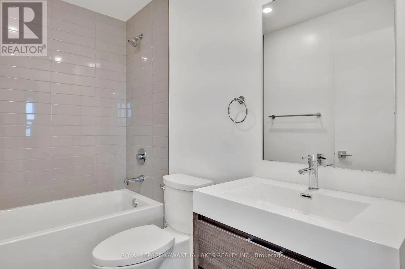 404 - 195 HUNTER STREET E, #404
