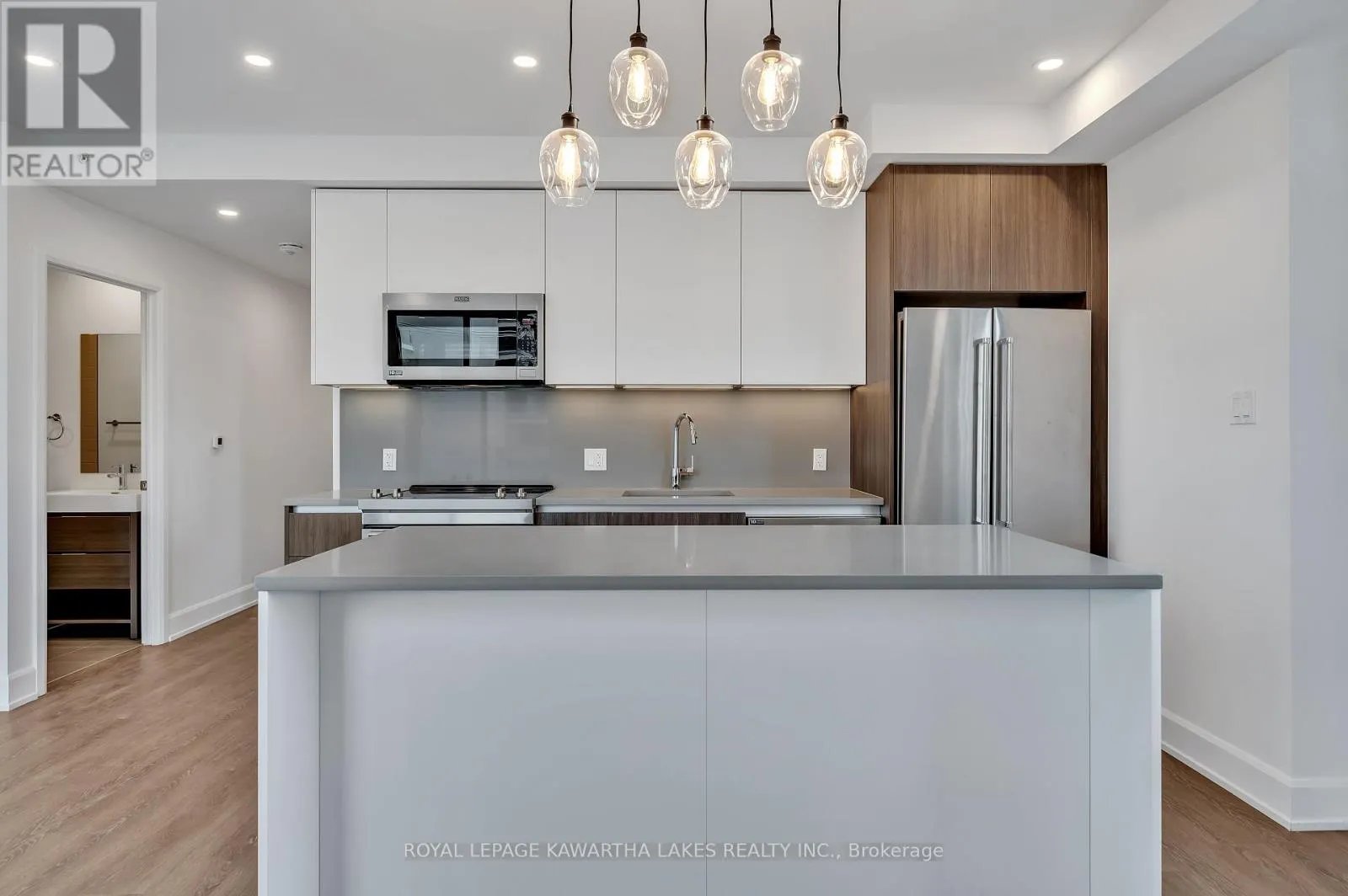 404 - 195 HUNTER STREET E, #404