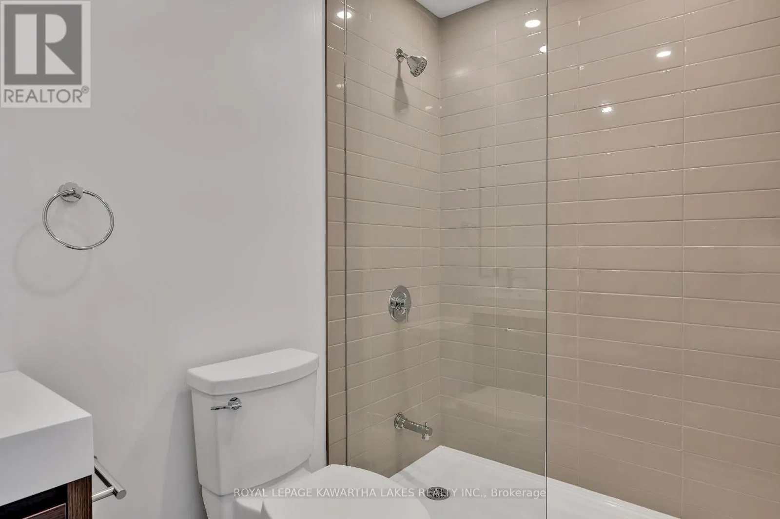 404 - 195 HUNTER STREET E, #404