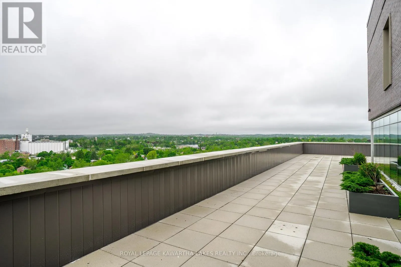 404 - 195 HUNTER STREET E, #404