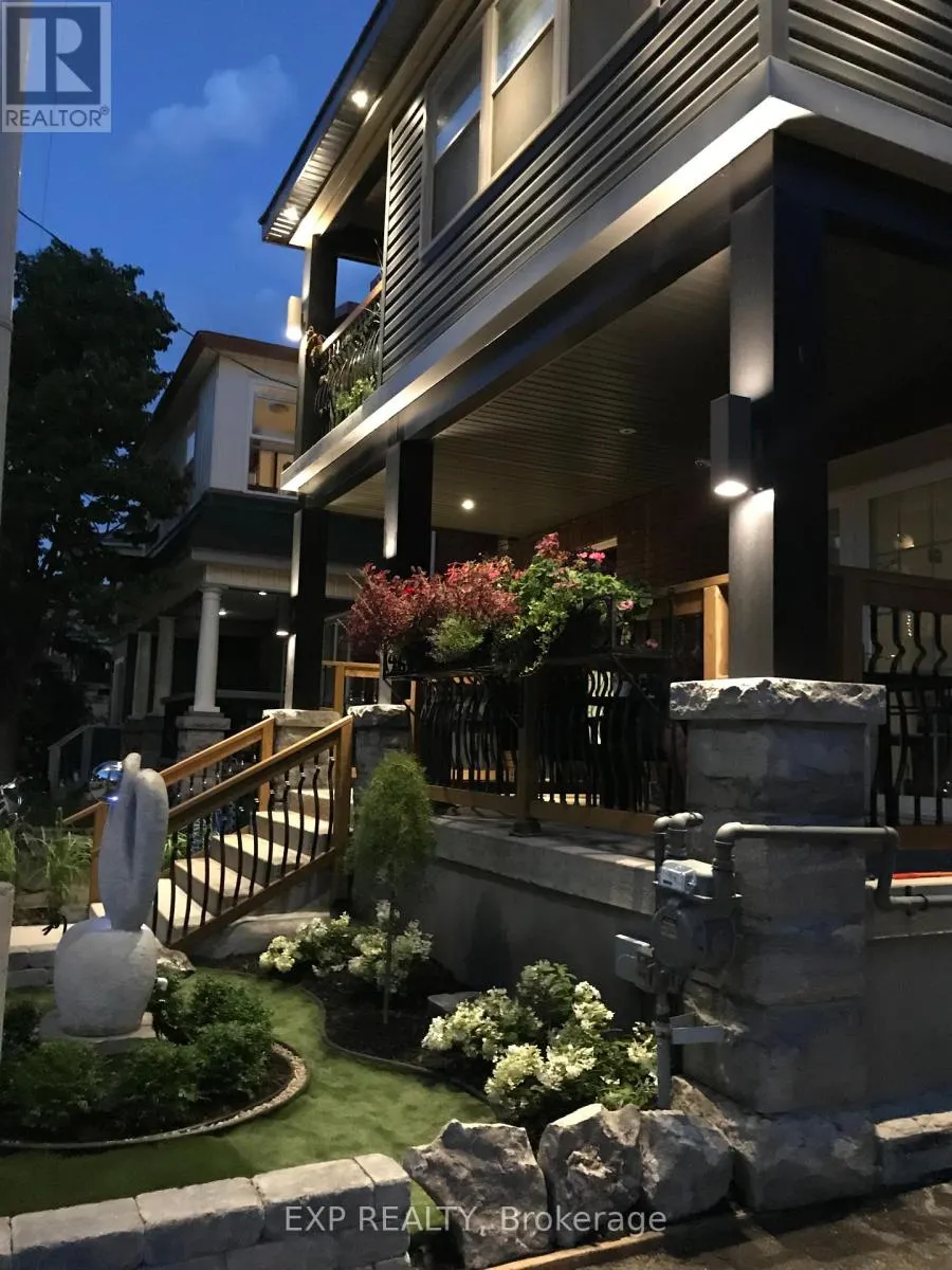 4 - 442 MCLEOD STREET