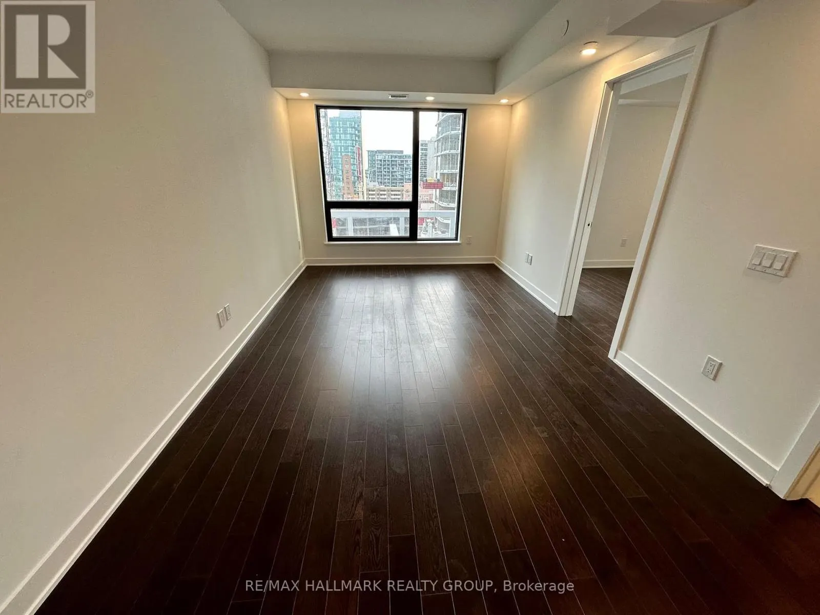 1310 - 340 QUEEN STREET