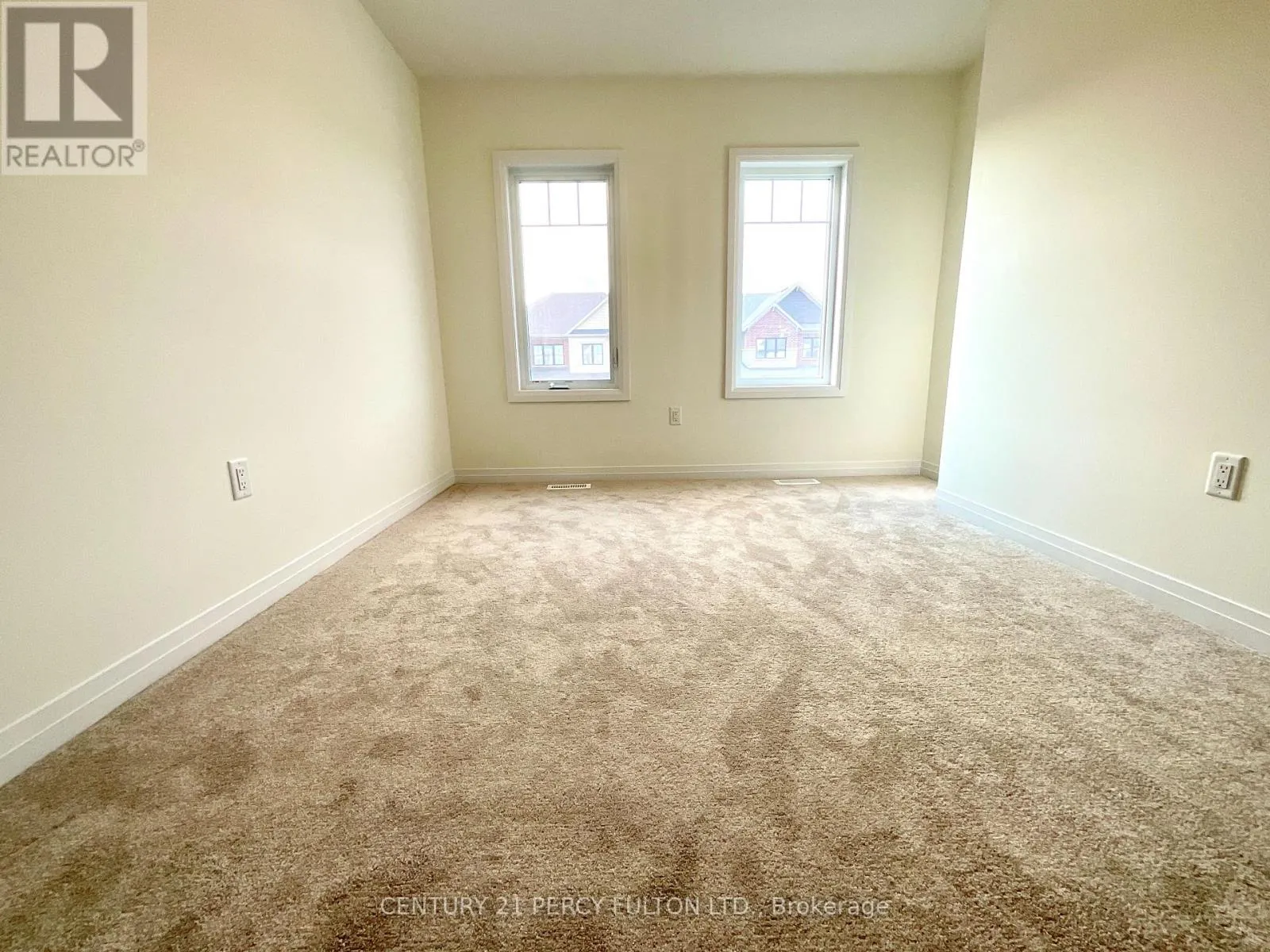 242 PORT CRESCENT