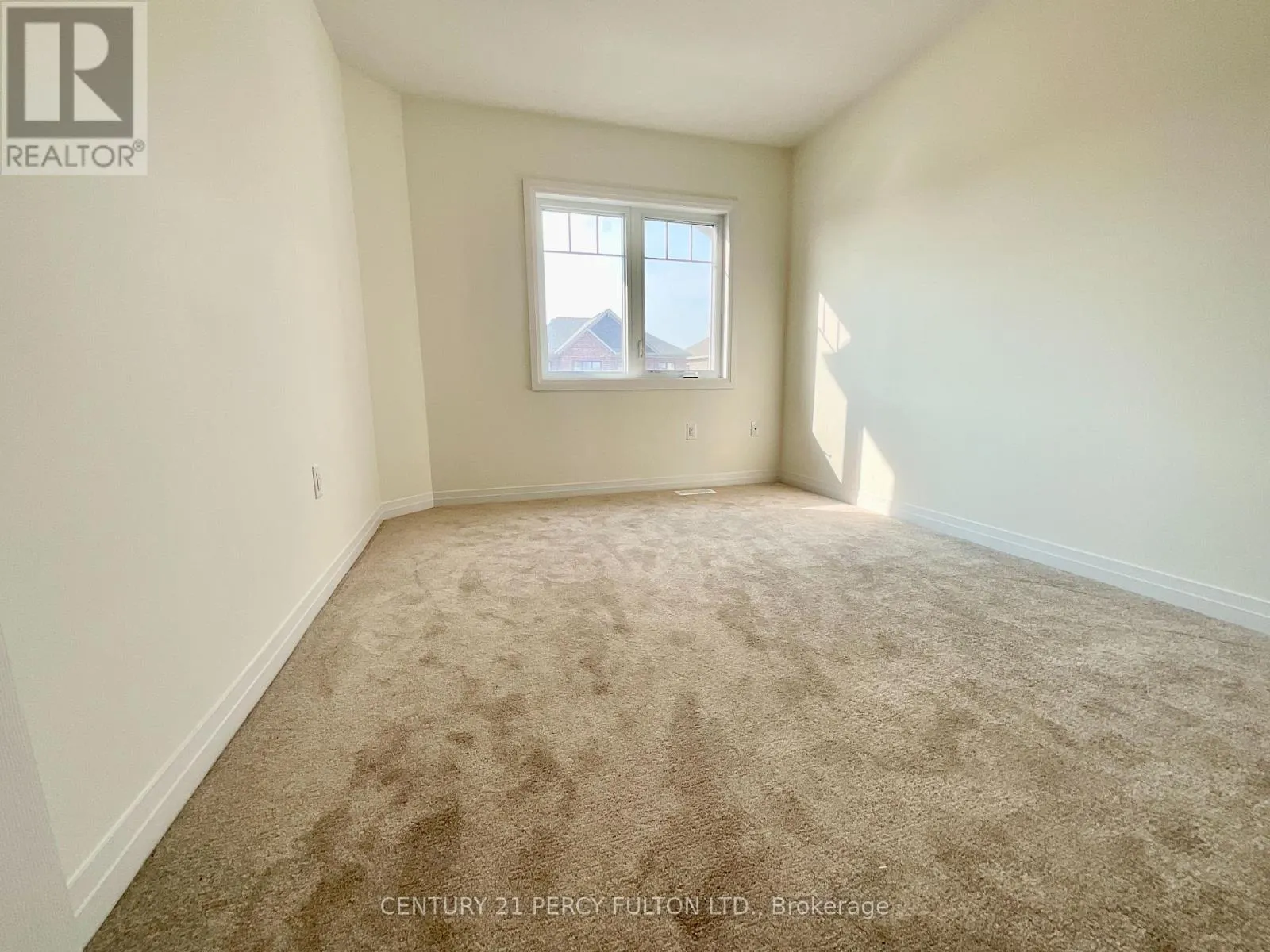 242 PORT CRESCENT