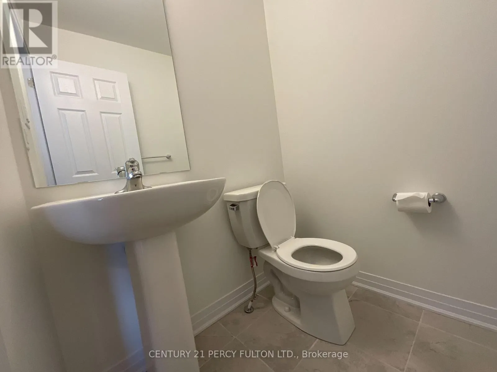 242 PORT CRESCENT