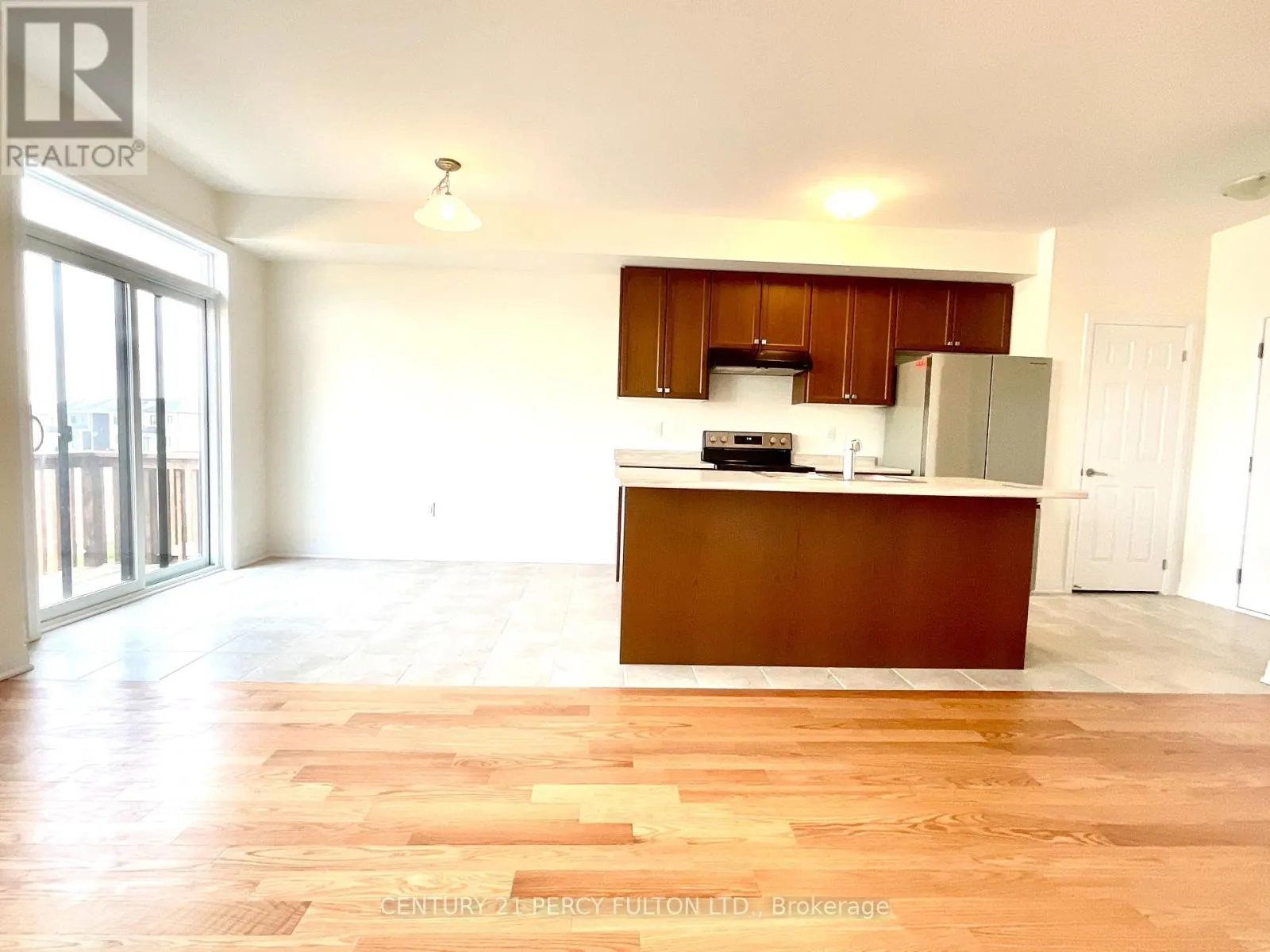 242 PORT CRESCENT